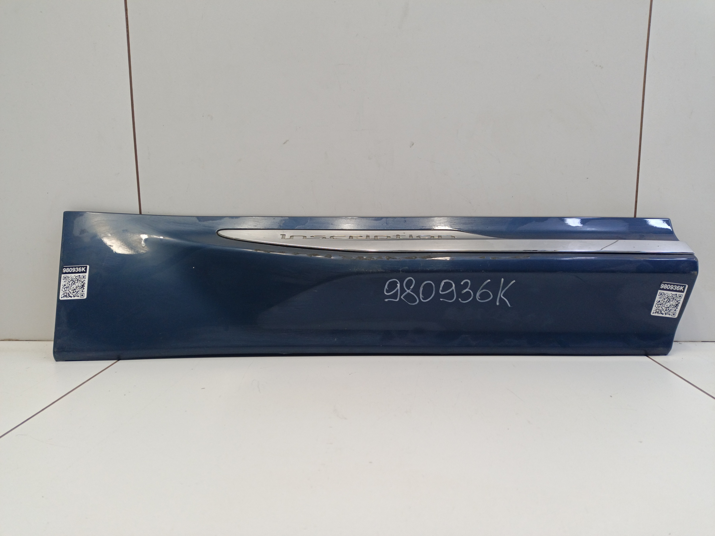 Накладка двери задней правой Volvo XC60  2