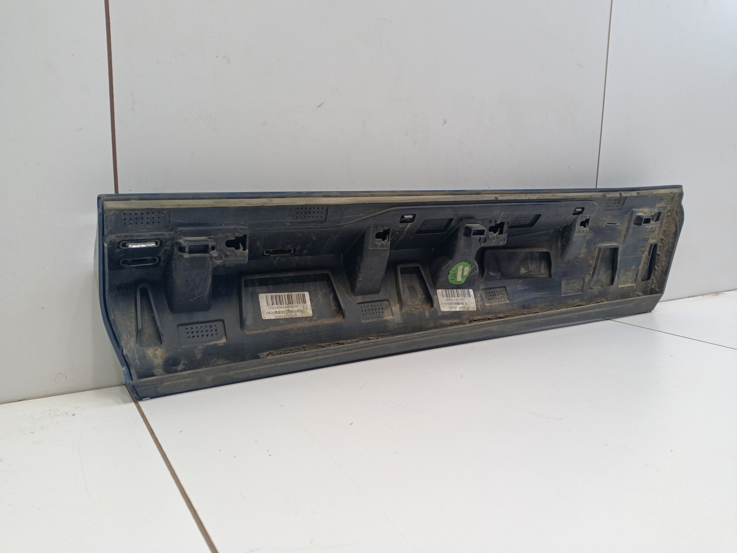 Накладка двери задней правой Volvo XC60  2