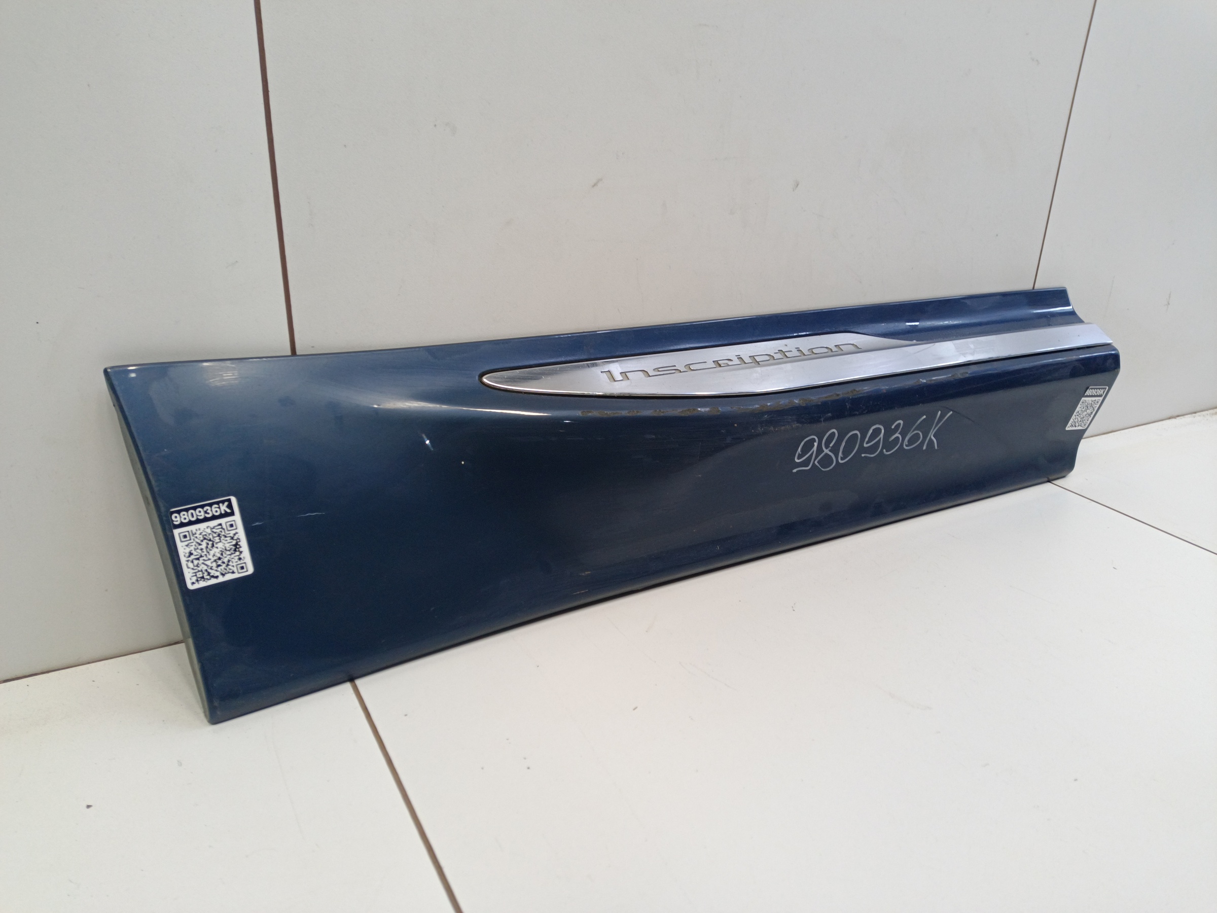 Накладка двери задней правой Volvo XC60  2