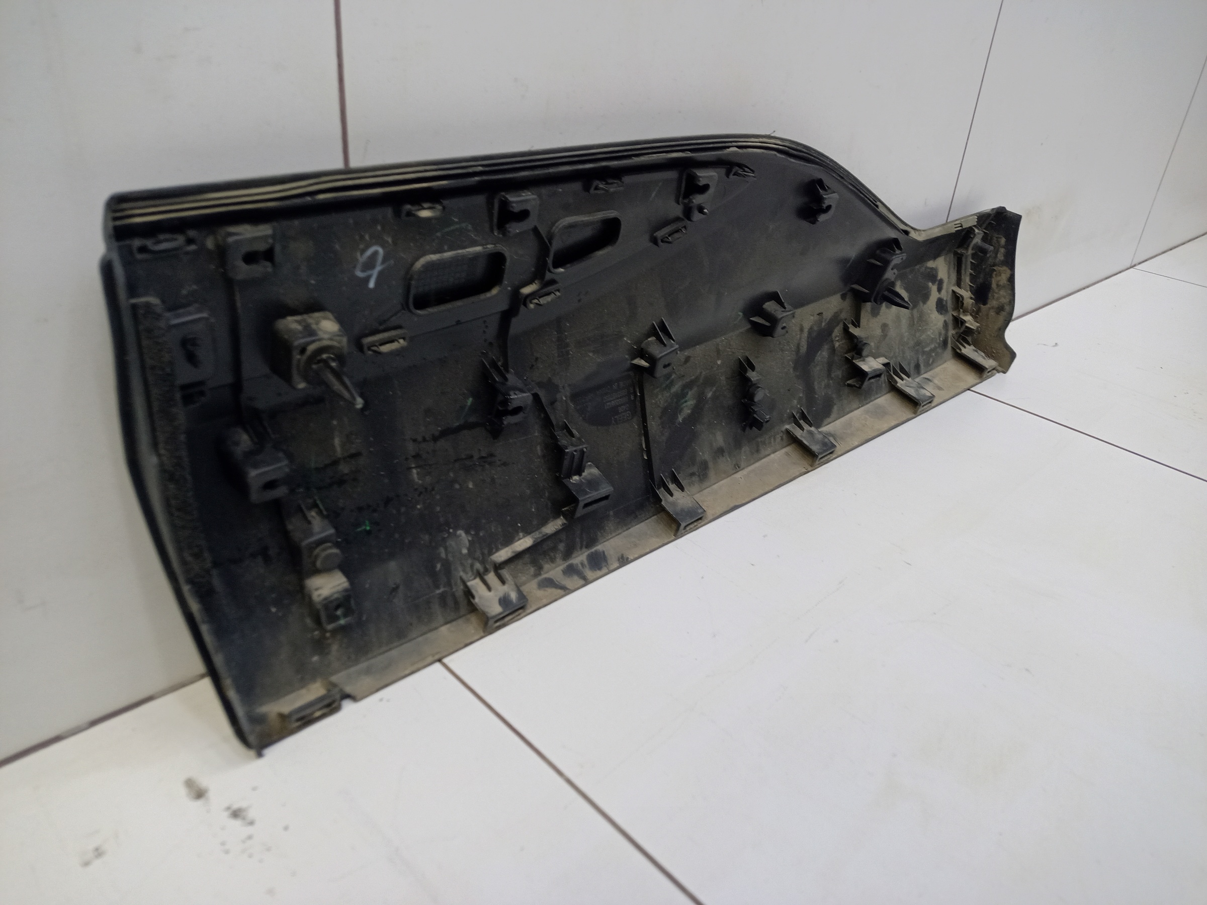 Накладка двери задней правой Geely Cityray