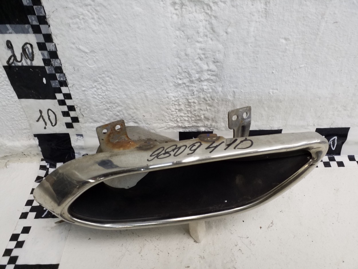 Насадка глушителя левая Geely Tugella