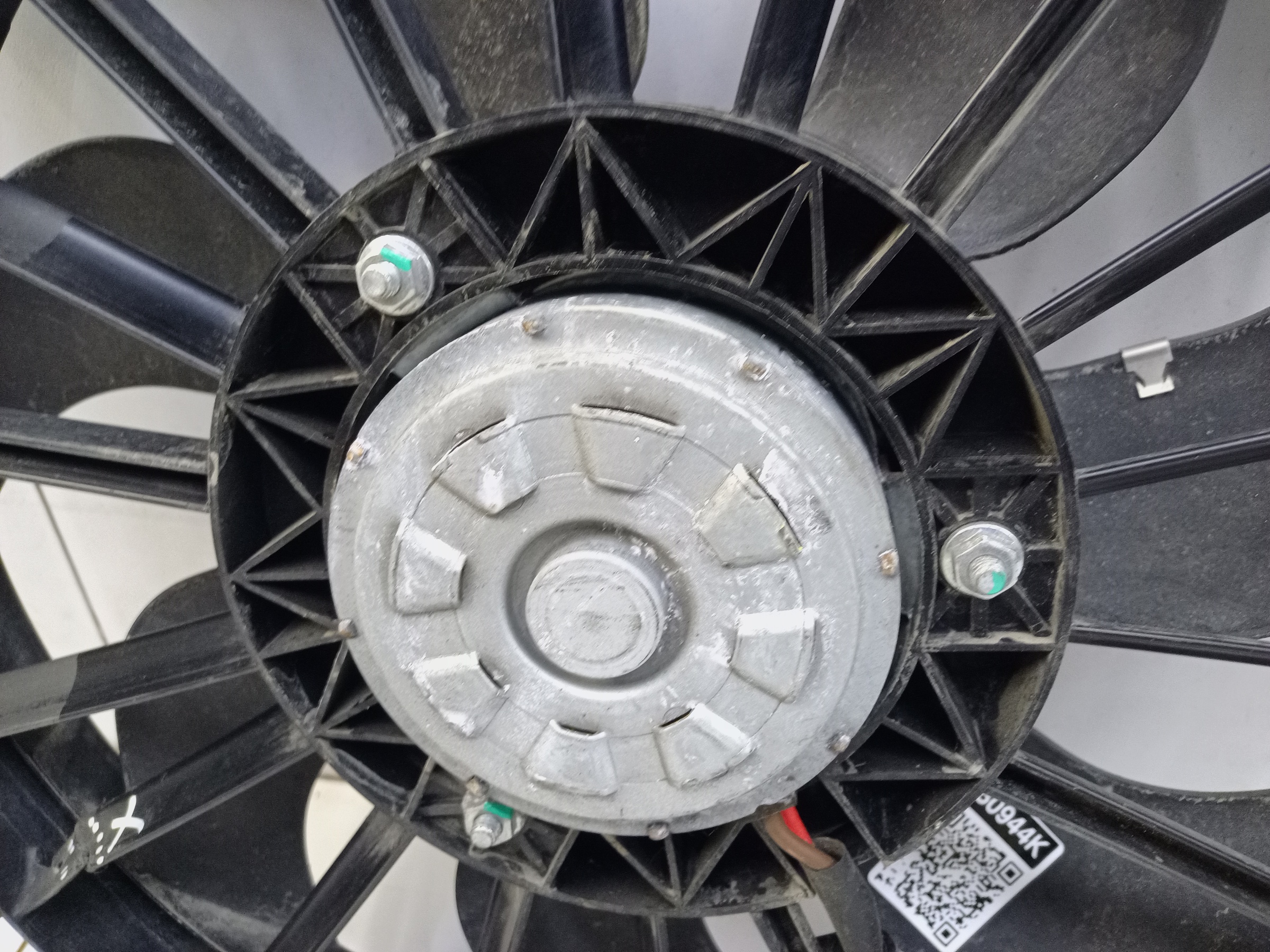 Вентилятор радиатора охлаждения двигателя Exeed TXL