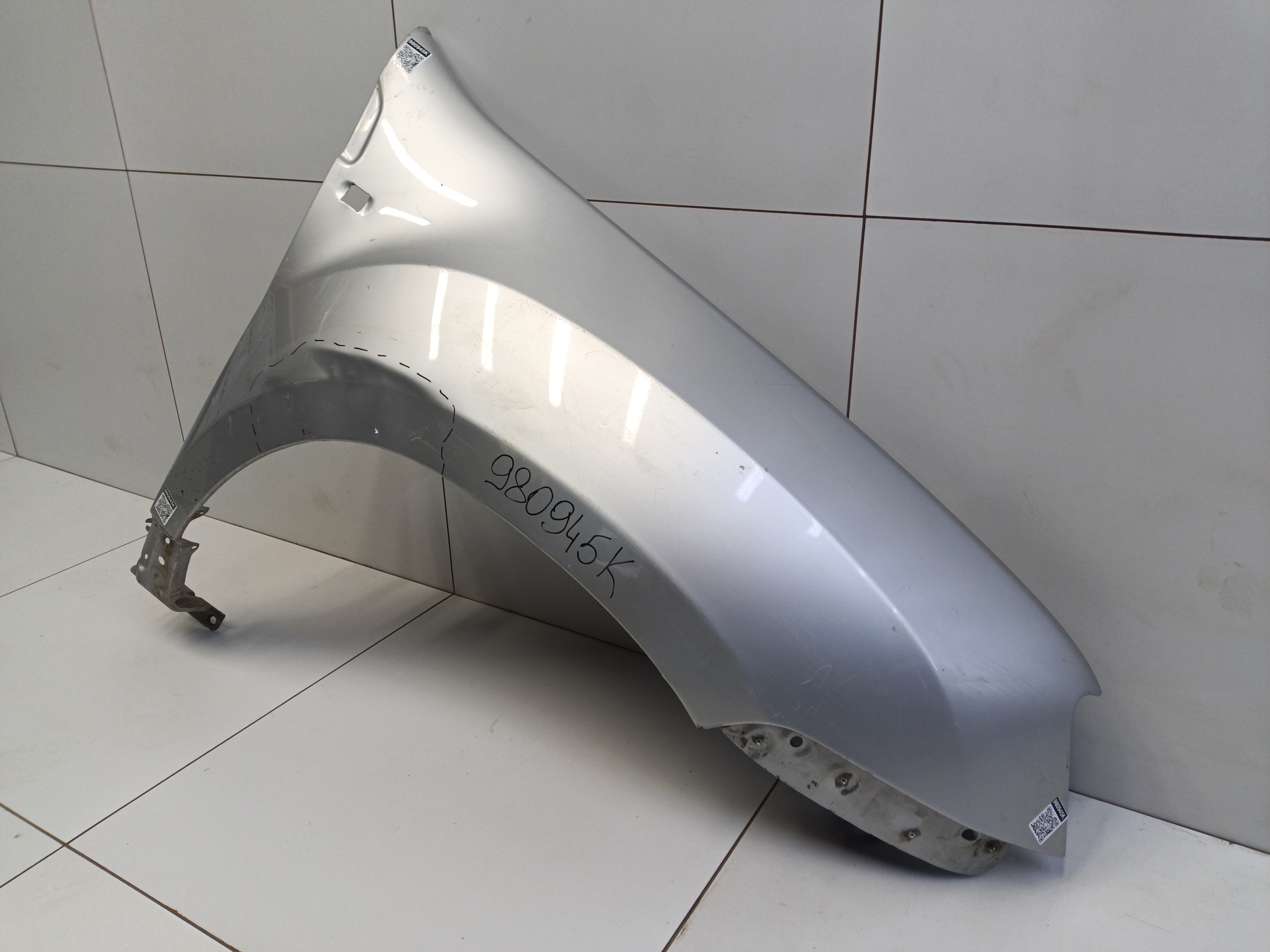 Крыло переднее правое Renault Duster 1