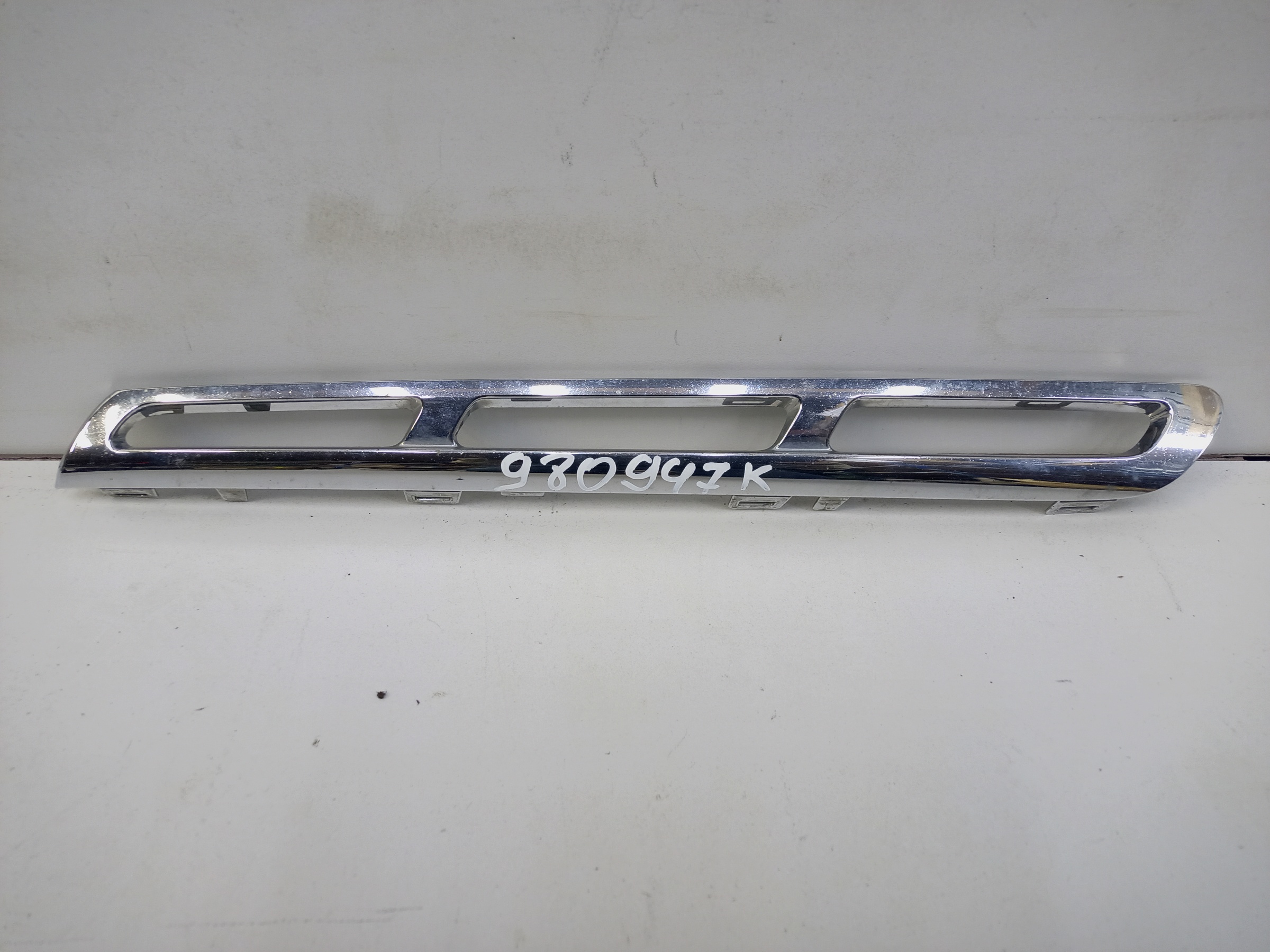 Накладка хром решетки радиатора левая нижняя Mercedes Benz GLS-Klasse X166