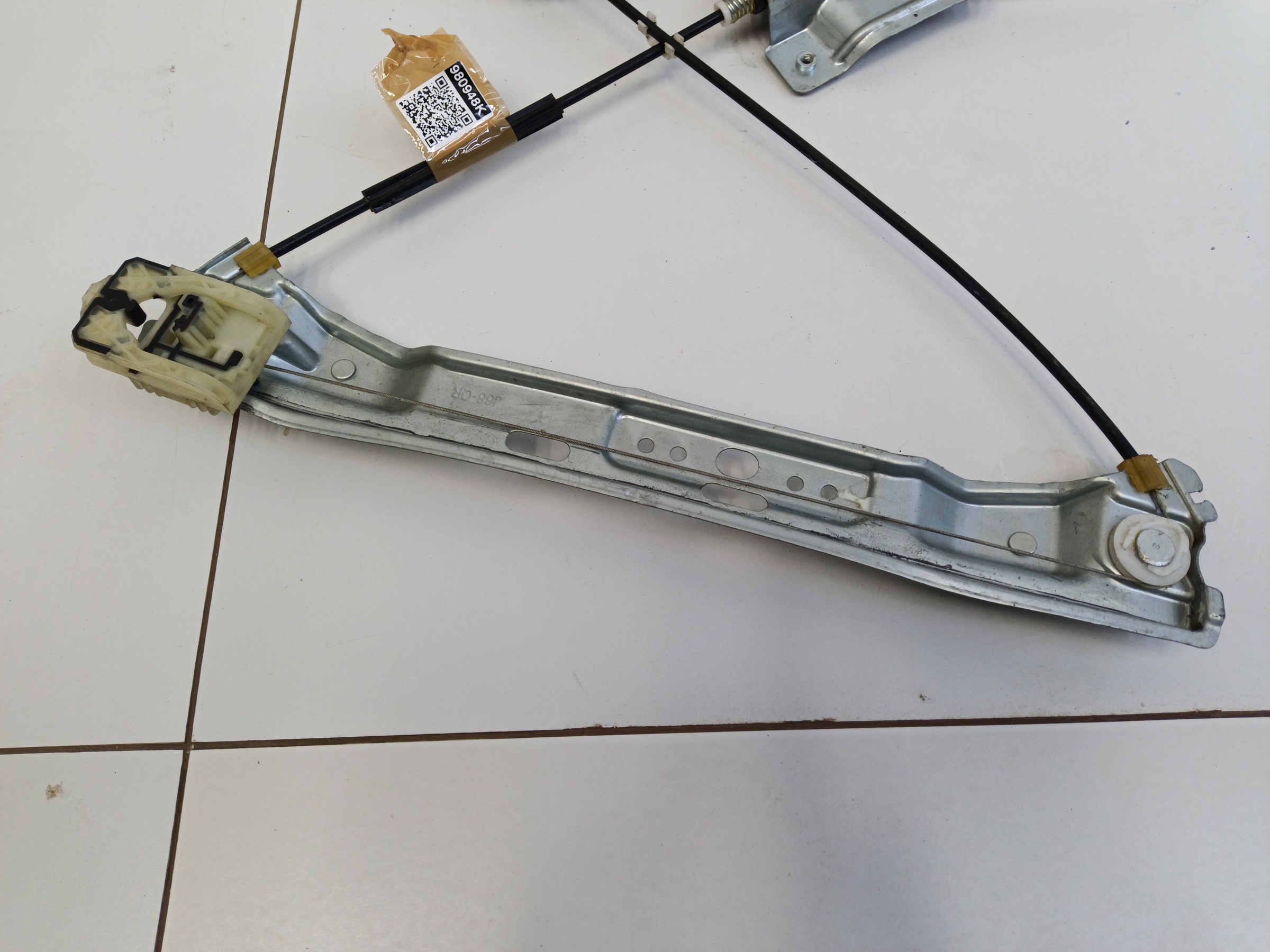 Стеклоподъёмник двери передней правой Chery Tiggo 7 Pro