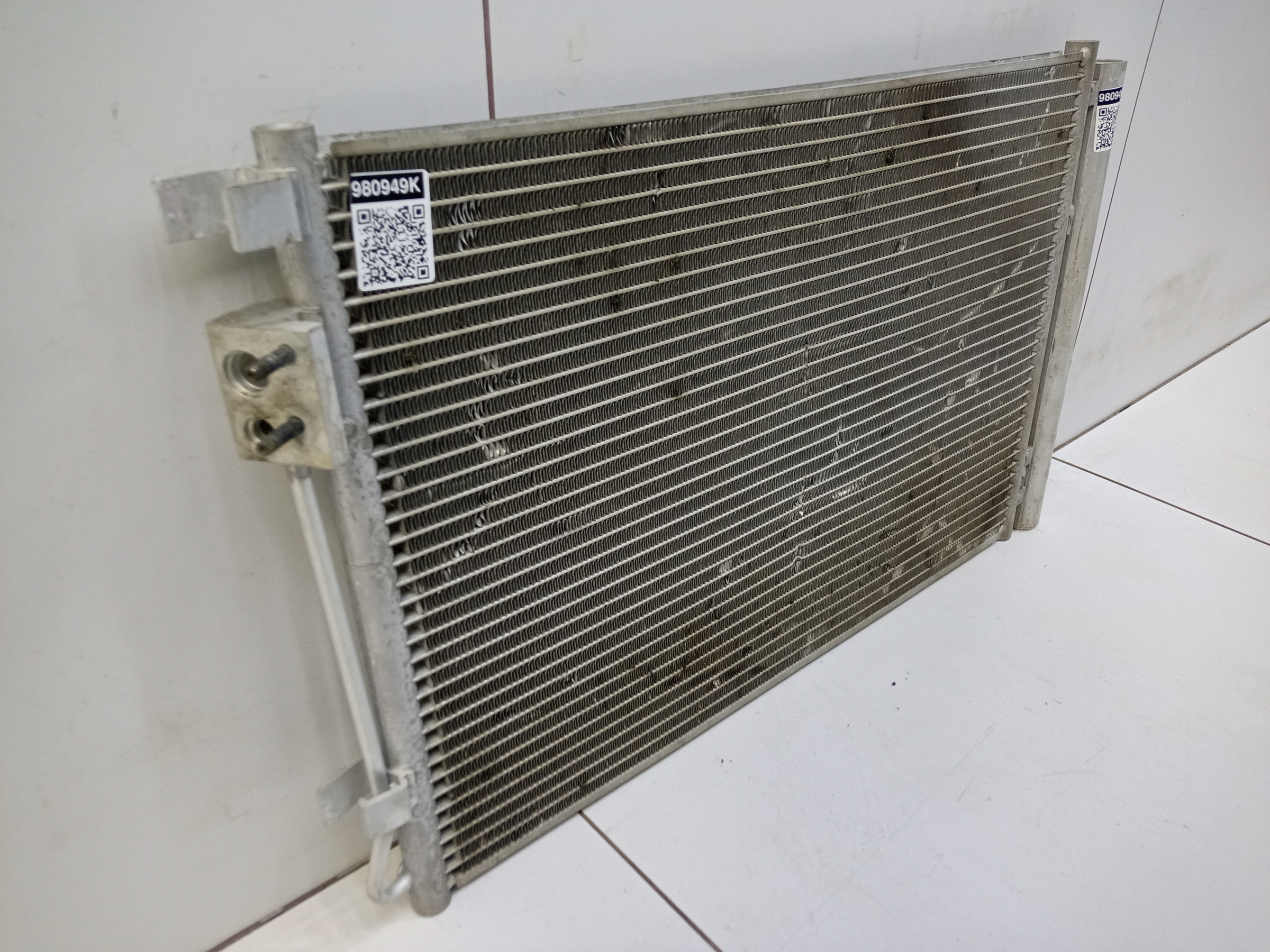 Радиатор кондиционера Hyundai Solaris 1 " Ashuno "