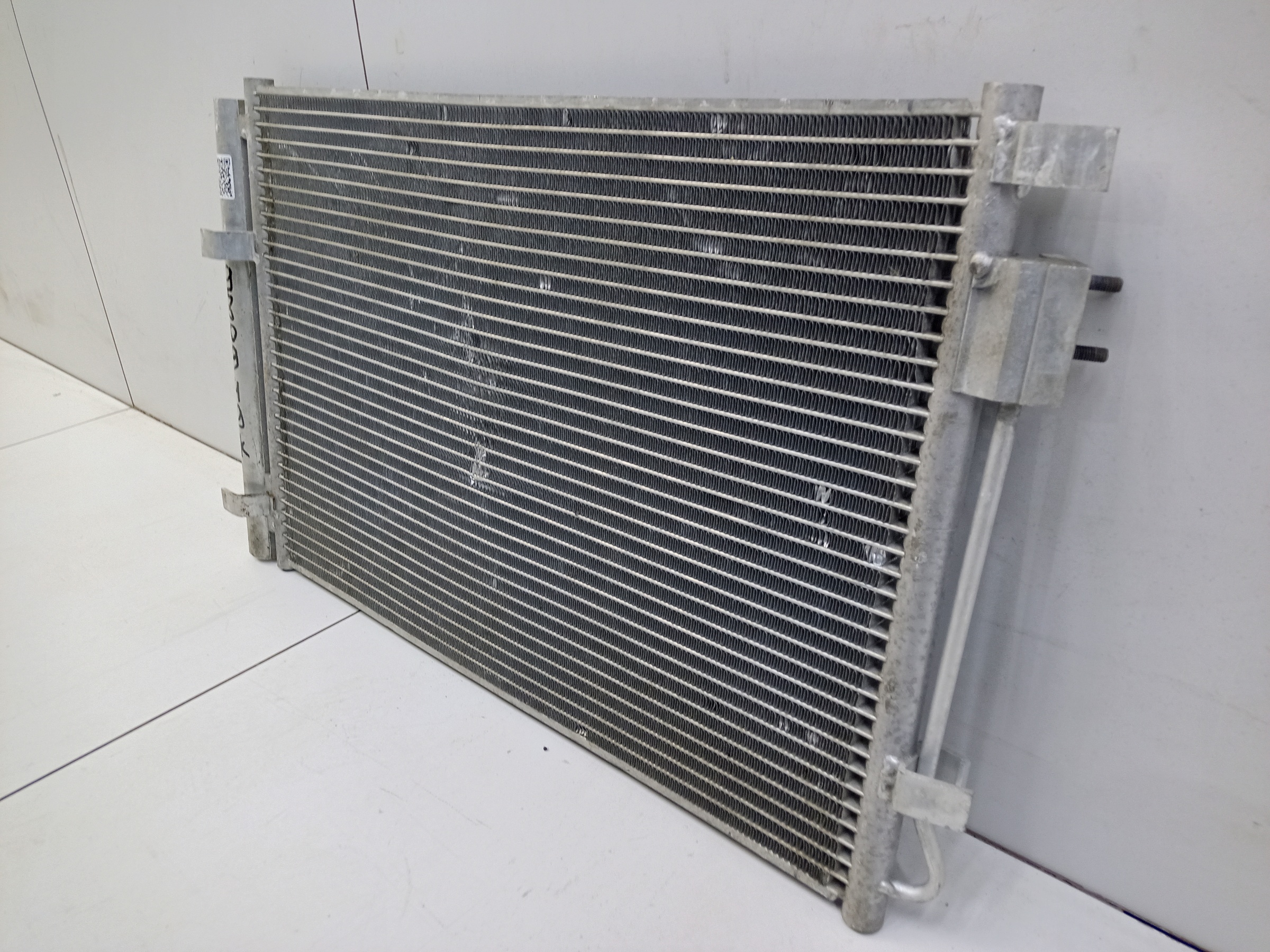 Радиатор кондиционера Hyundai Solaris 1 " Ashuno "