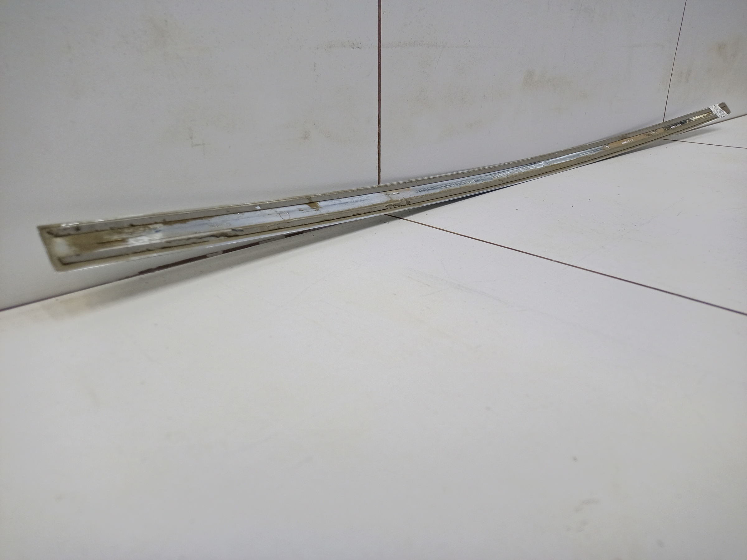 Накладка &laquo; хром &raquo; двери передняя левая Mercedes Benz GLK-Klasse X204