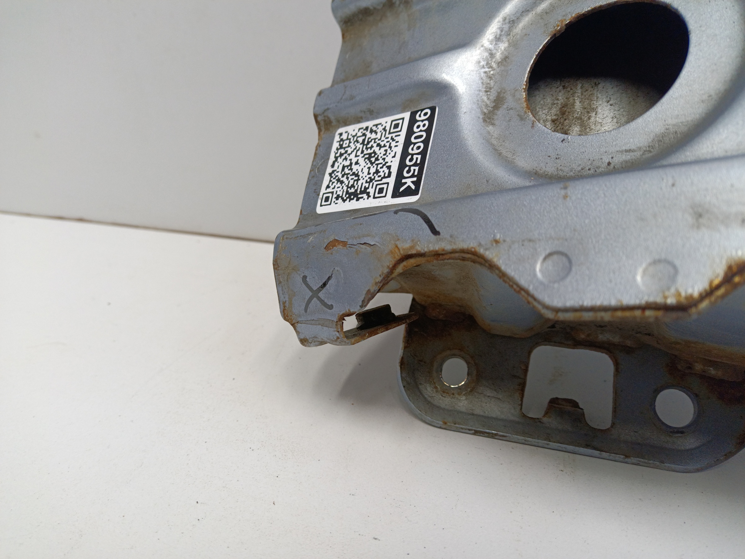 Усилитель переднего бампера Subaru Forester 4 SJ