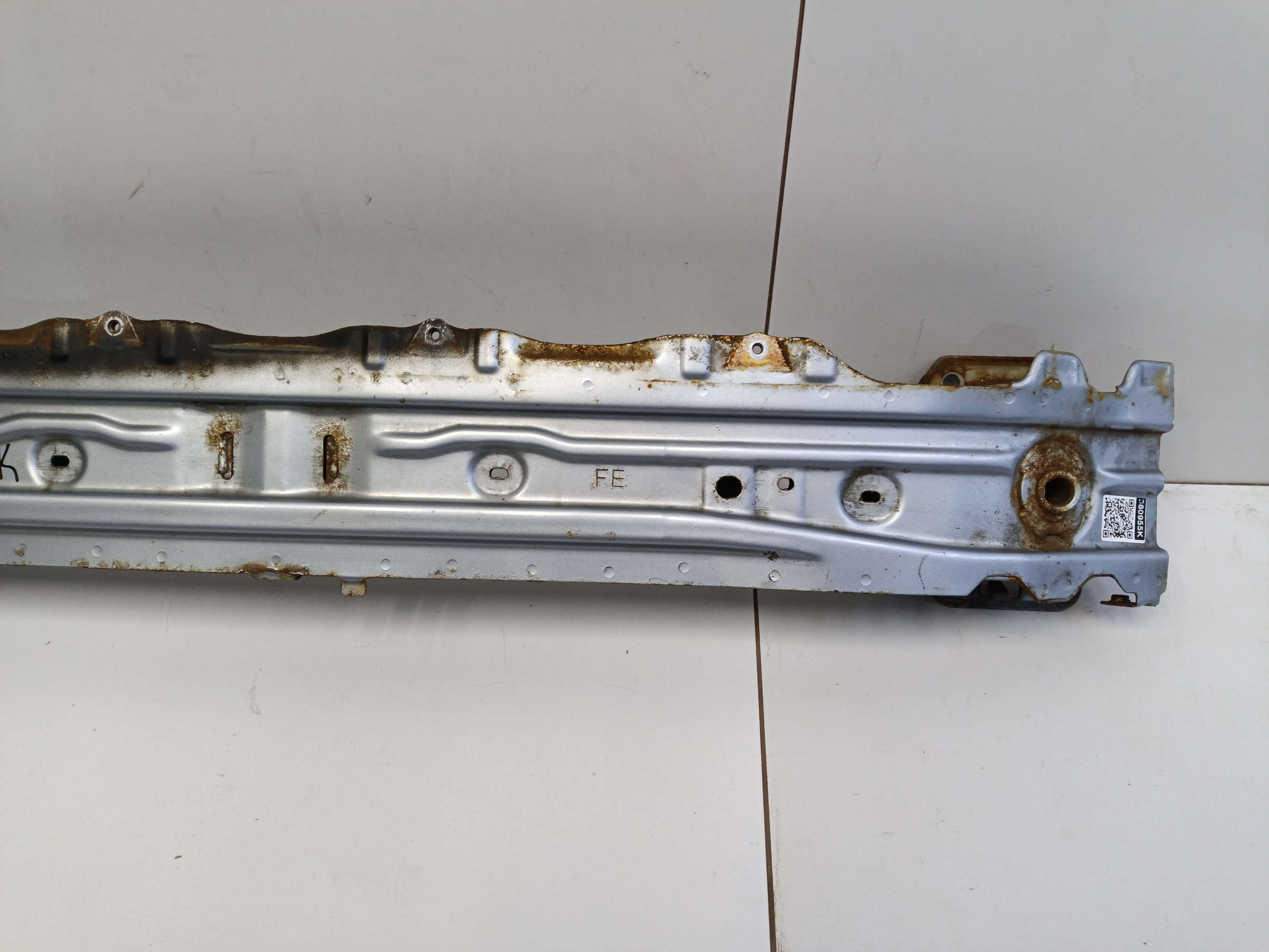 Усилитель переднего бампера Subaru Forester 4 SJ