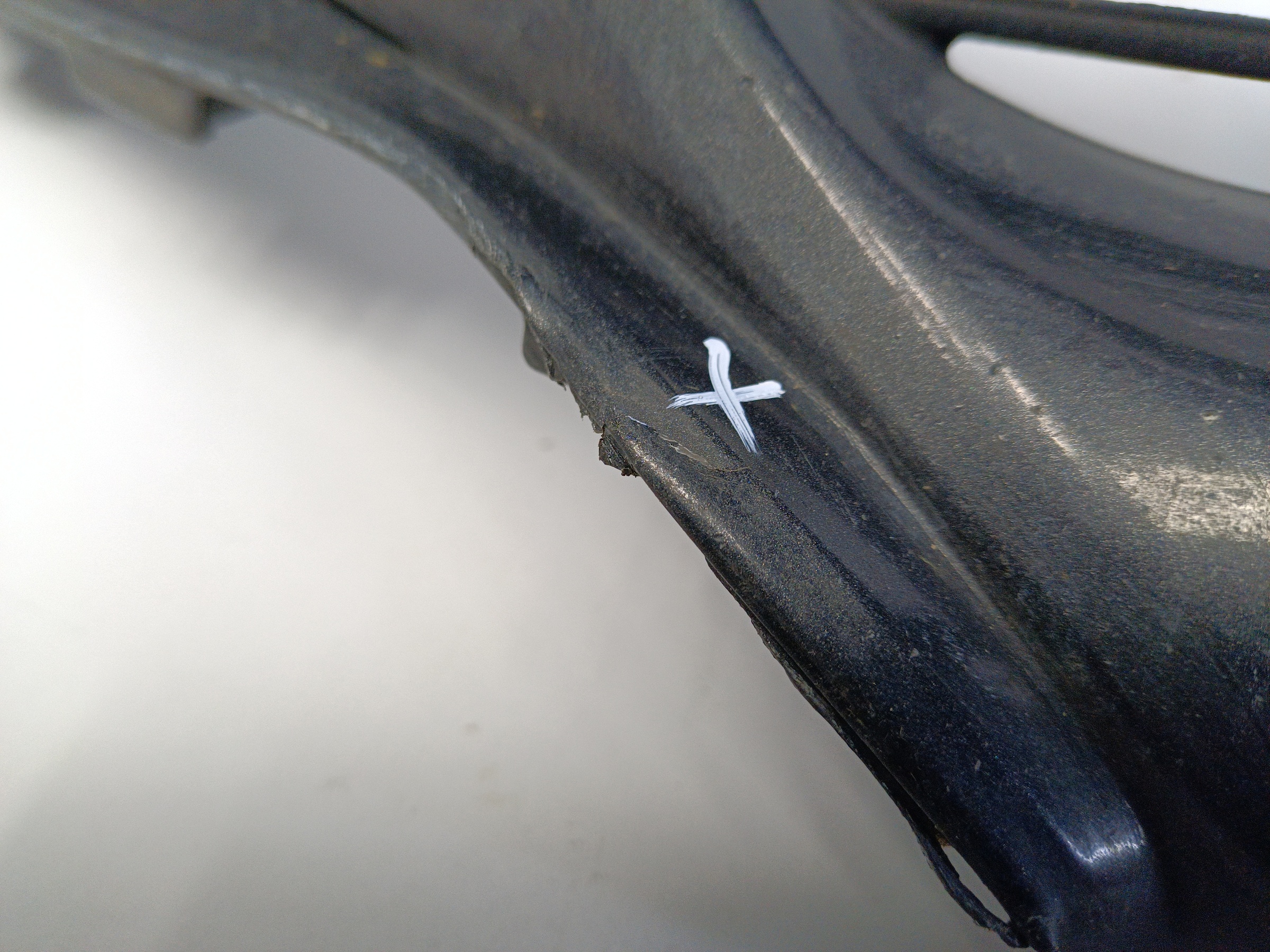 Решетка переднего бампера Toyota Camry V70 Restail