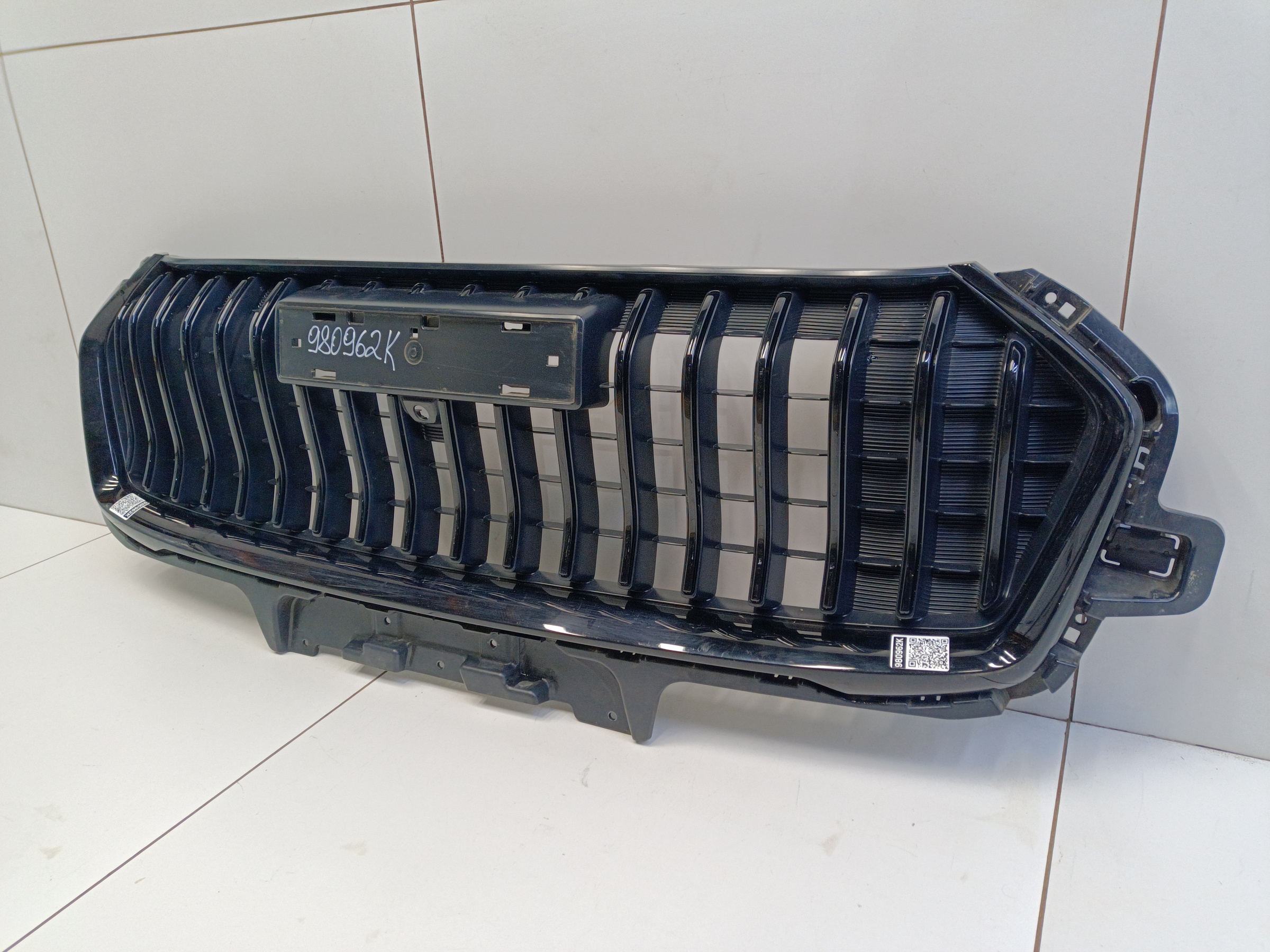 Решетка радиатора Haval Jolion Restail под камеру