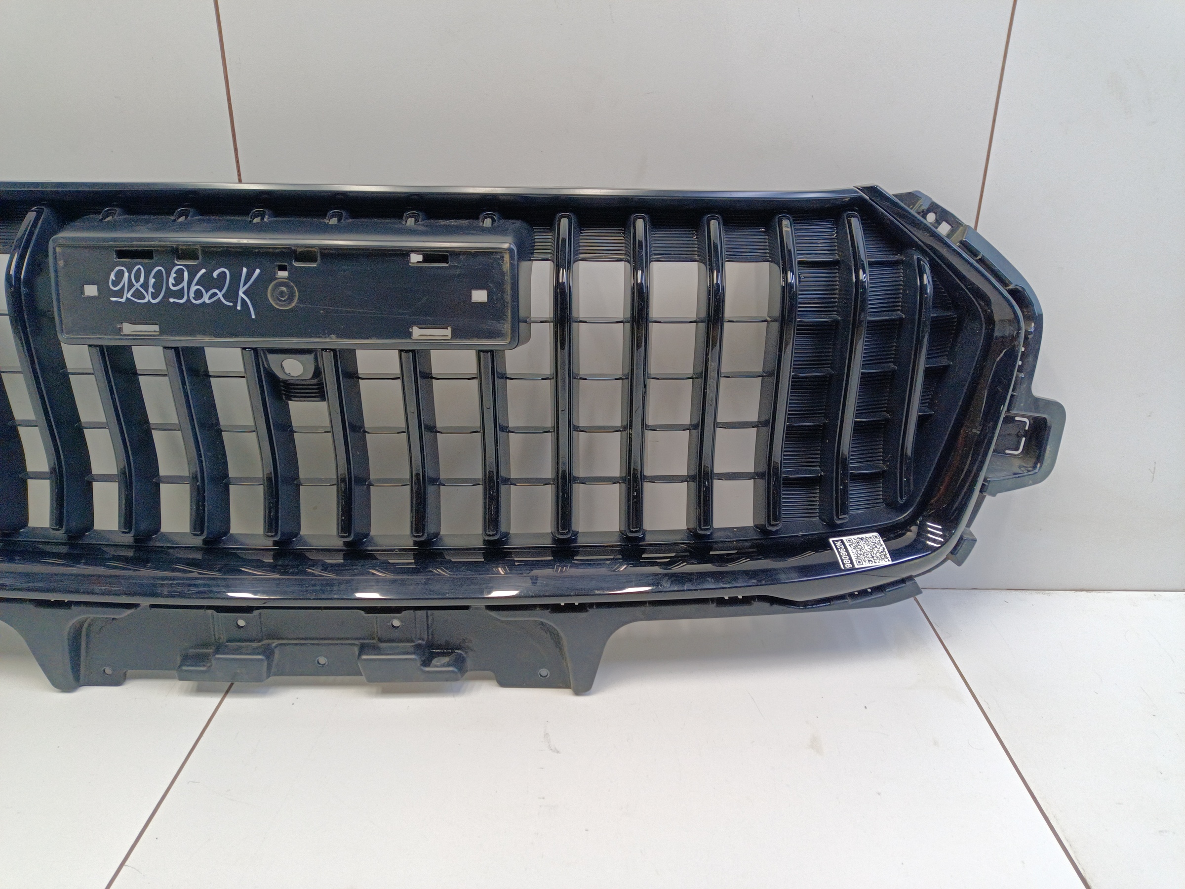 Решетка радиатора Haval Jolion Restail под камеру