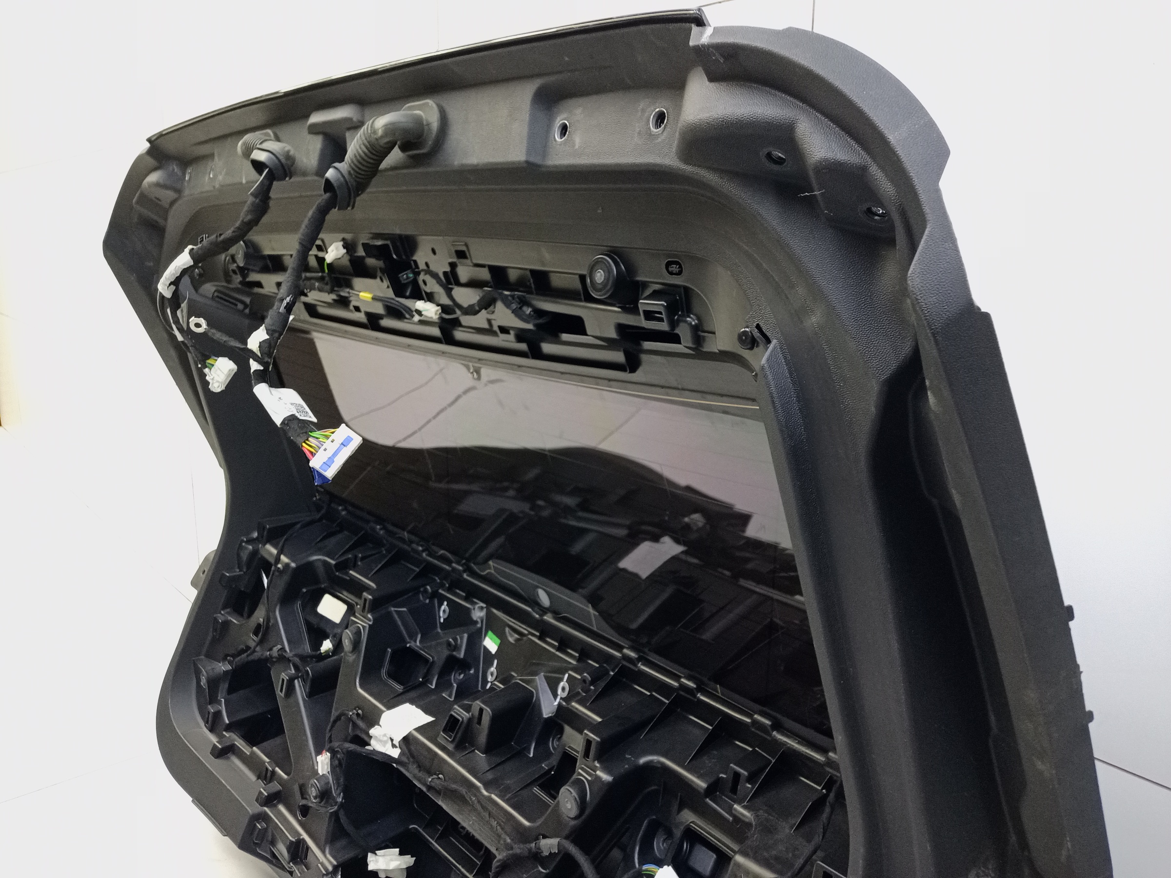 Крышка багажника Jaecoo J8