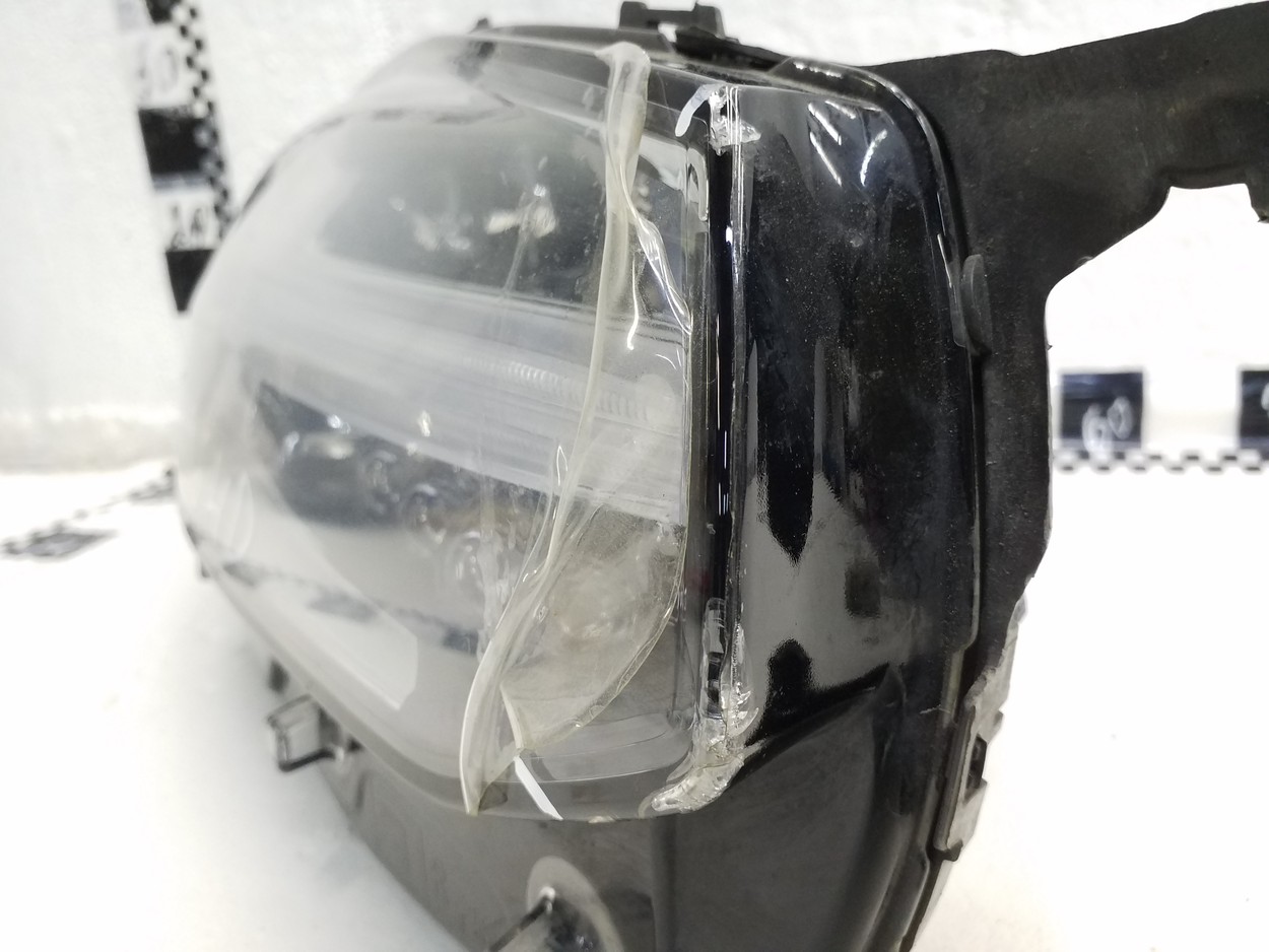 Фара передняя правая Volvo XC90 2 Full LED