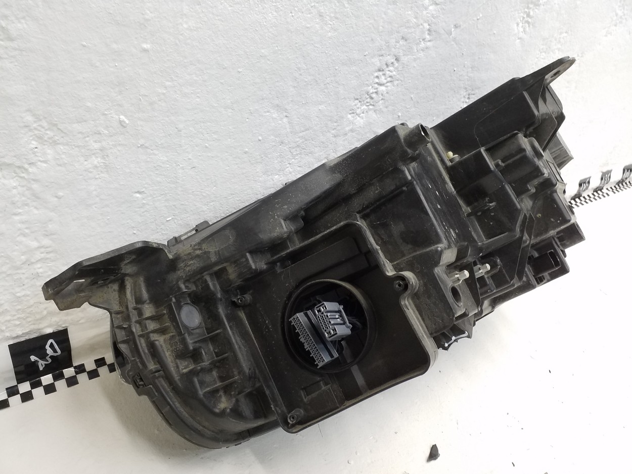Фара передняя правая Volvo XC90 2 Full LED