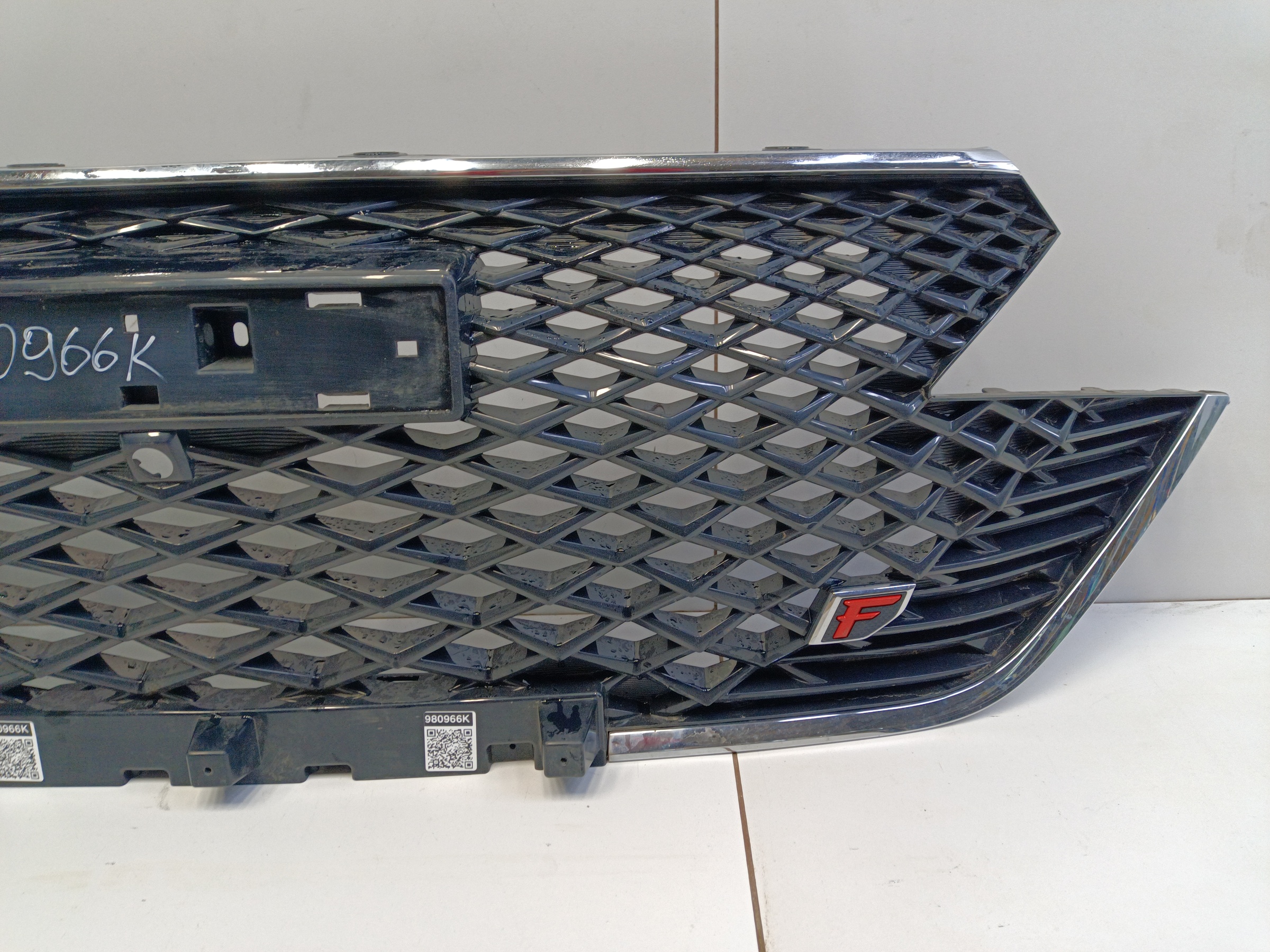 Решётка радиатора Haval F7 Restail