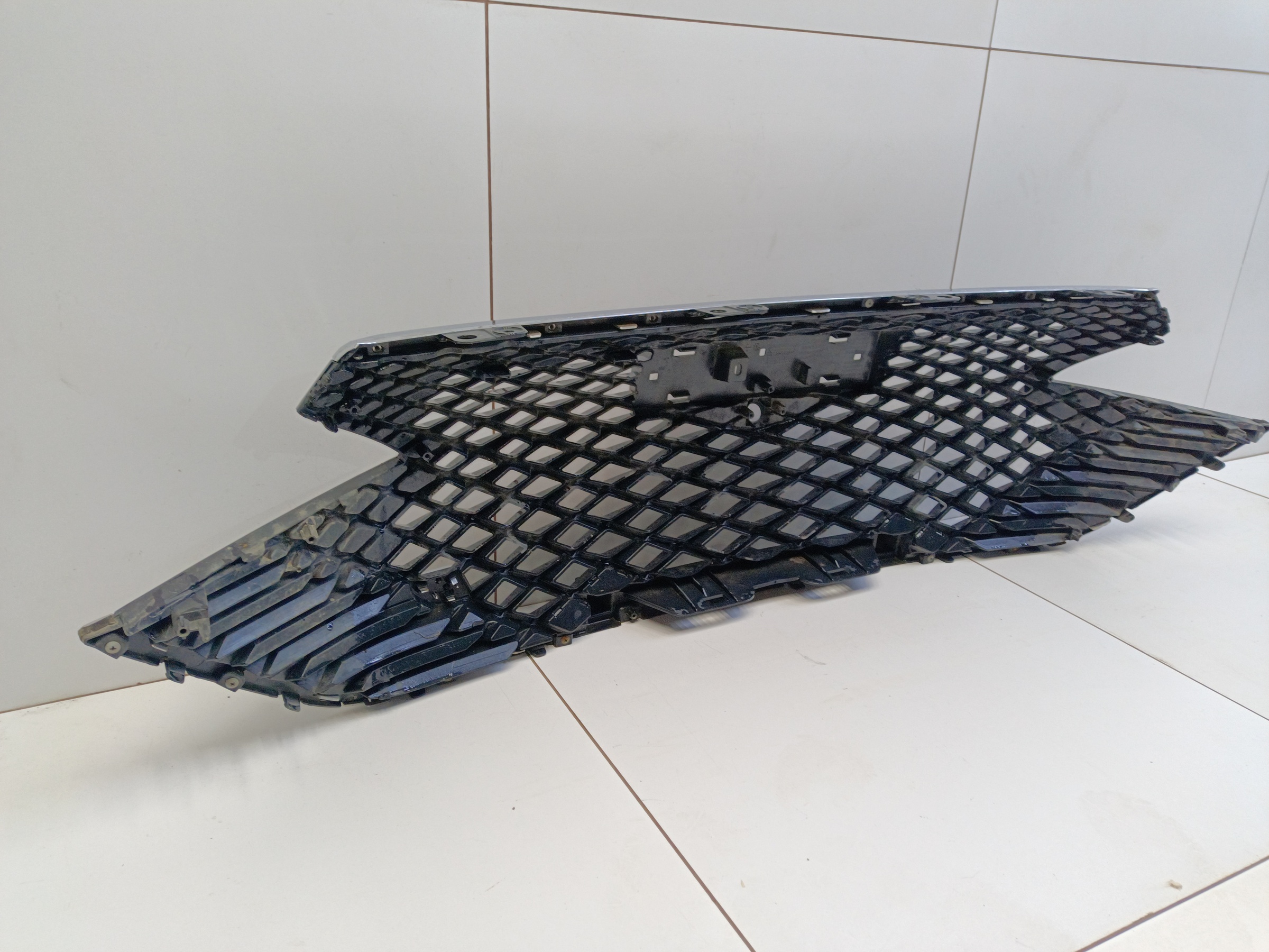 Решётка радиатора Haval F7 Restail