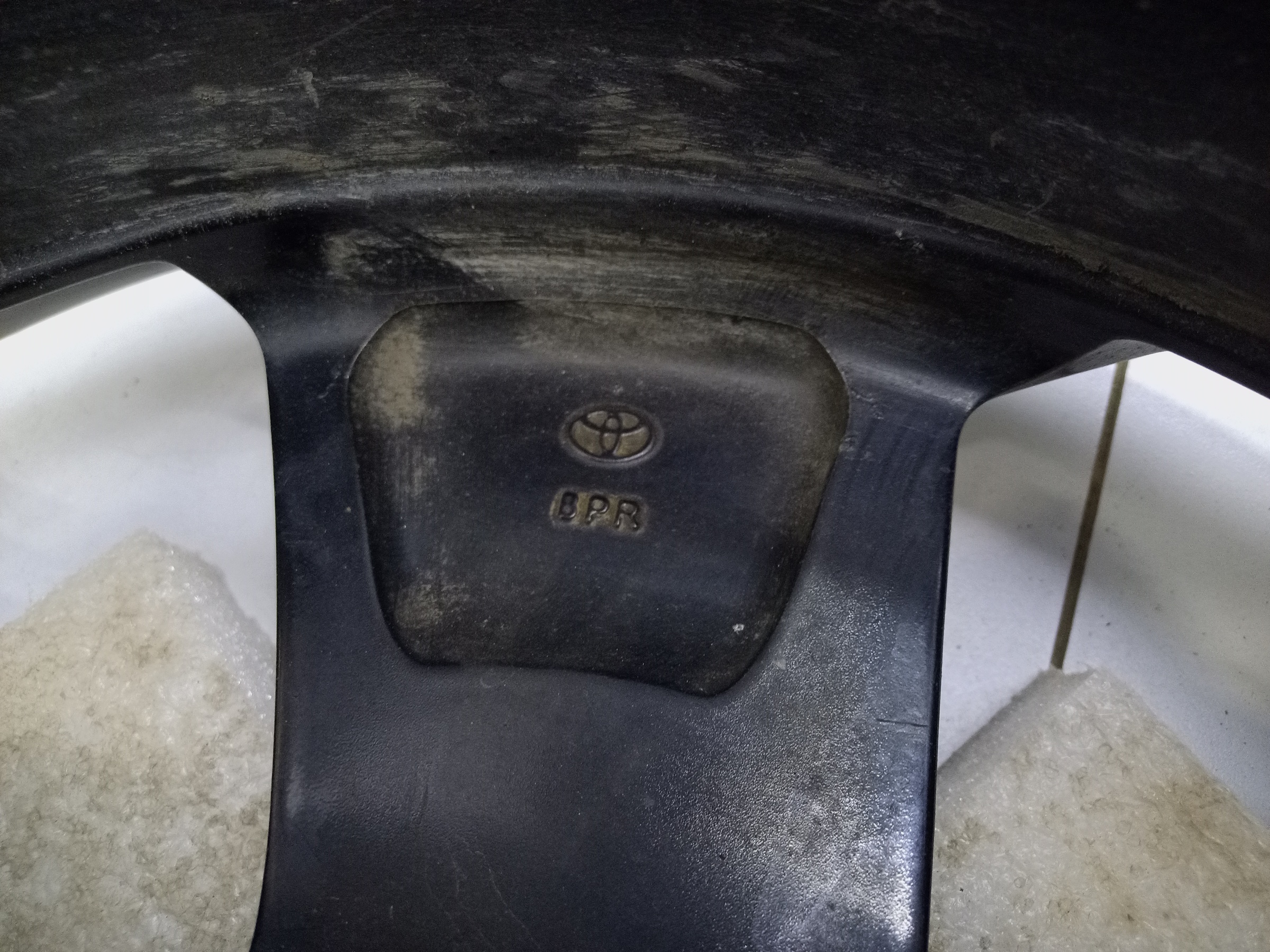 Диск колеса литой Toyota RAV4 XA50 R18 черный