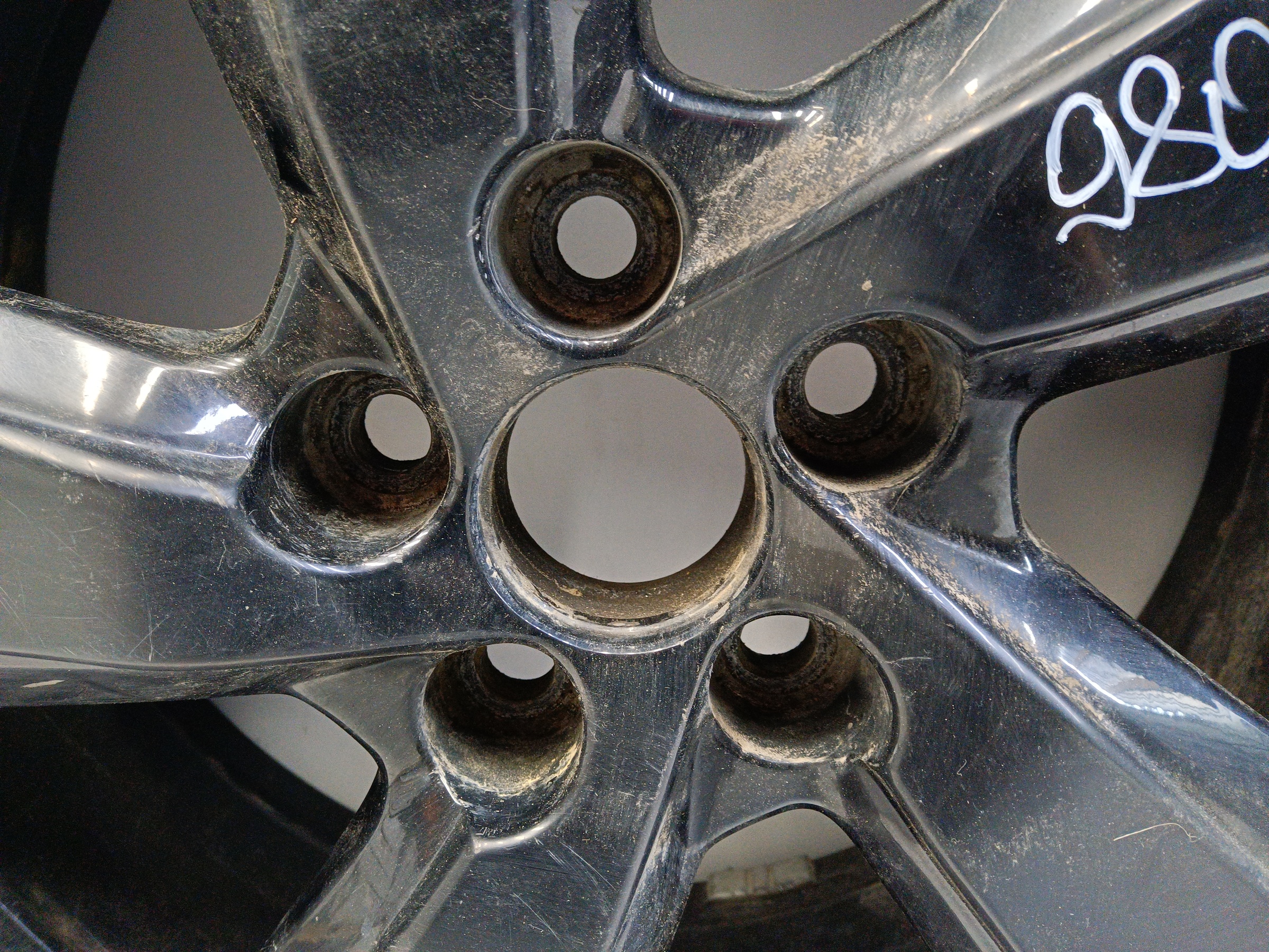 Диск колеса литой Toyota RAV4 XA50 R18 черный