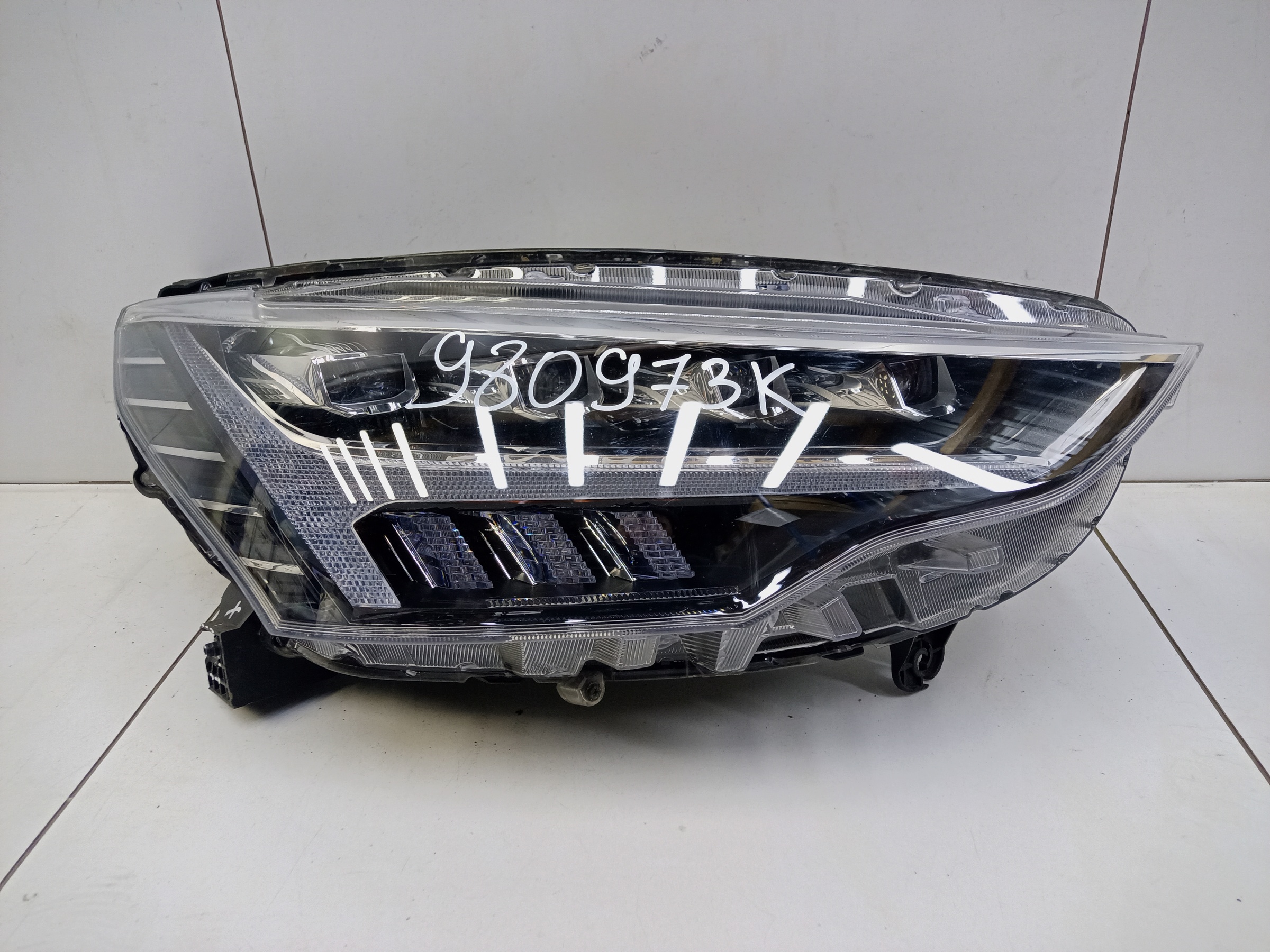 Фара передняя правая Haval Jolion LED