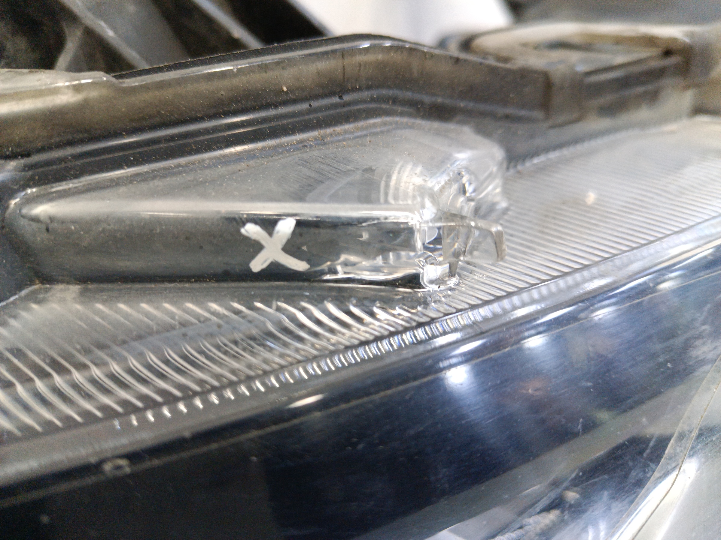 Фара передняя правая Toyota Land Cruiser Prado 150 Restail 2 LED