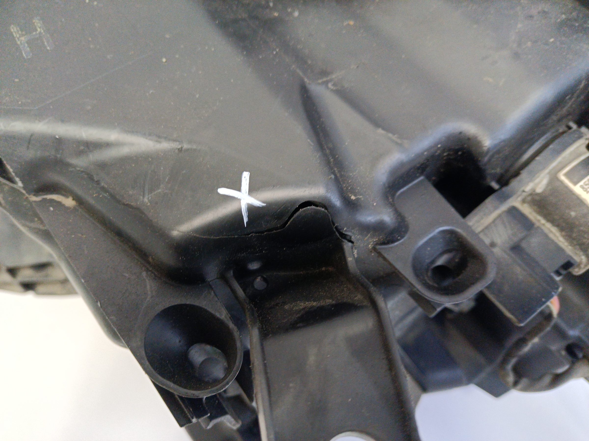 Фара передняя правая Toyota Land Cruiser Prado 150 Restail 2 LED