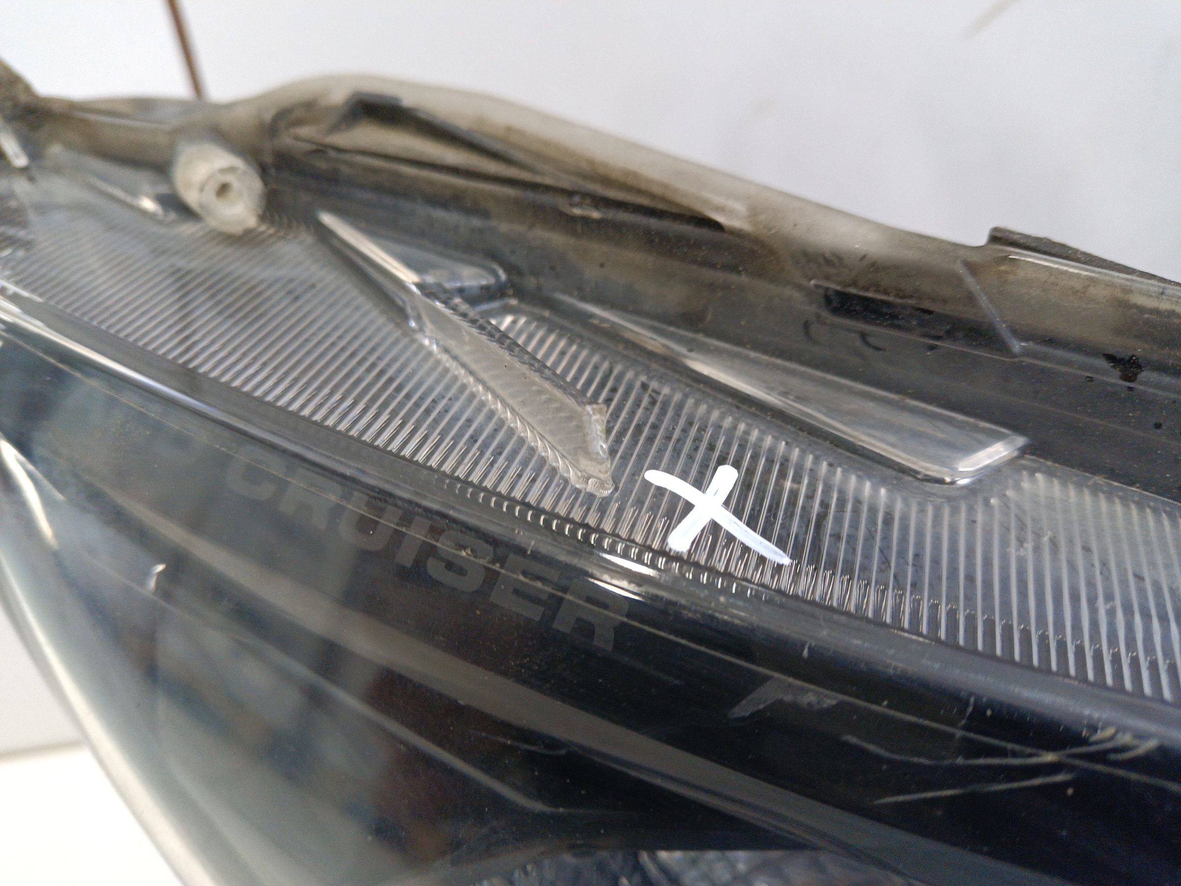 Фара передняя правая Toyota Land Cruiser Prado 150 Restail 2 LED