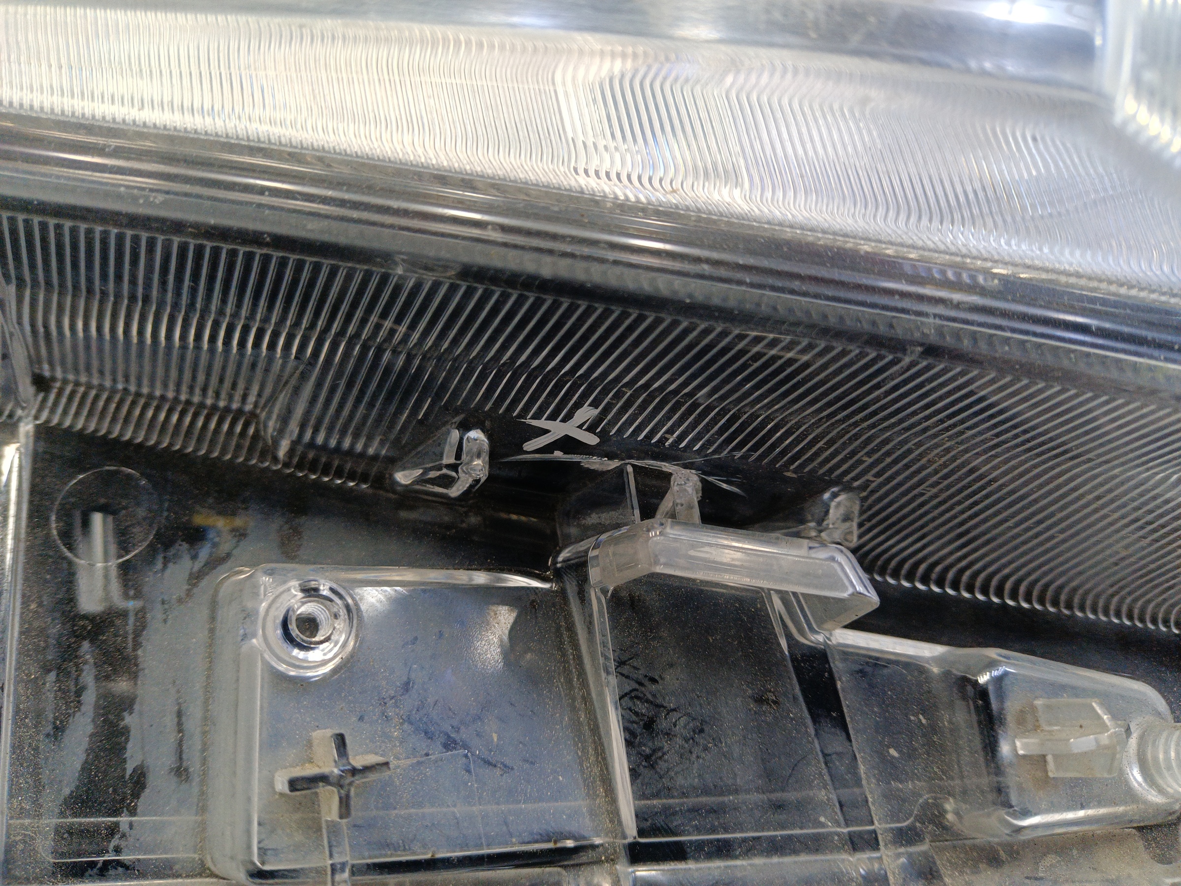 Фара передняя правая Toyota Land Cruiser Prado 150 Restail 2 LED