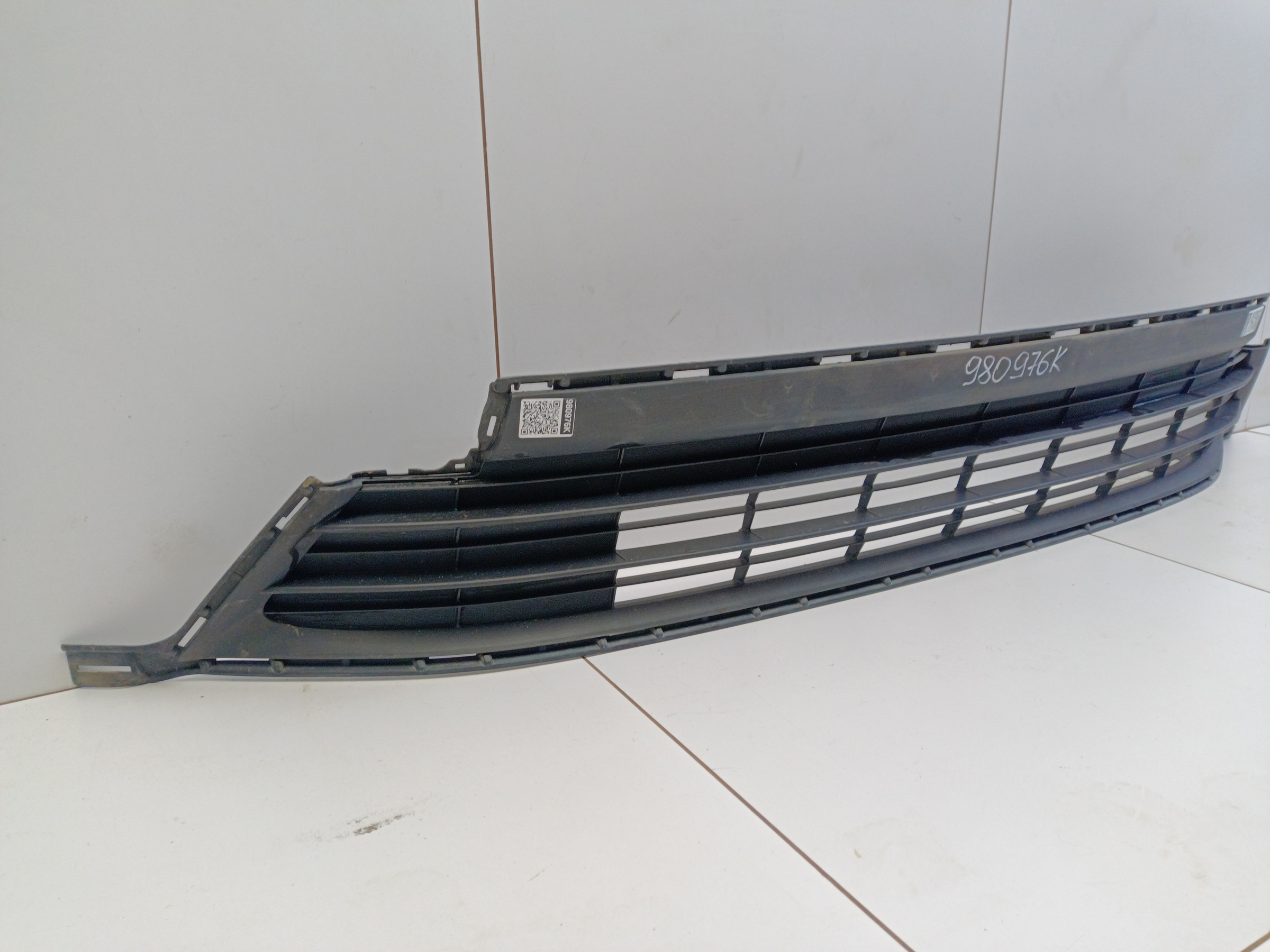 Решетка переднего бампера Toyota RAV4 CA40 Restail