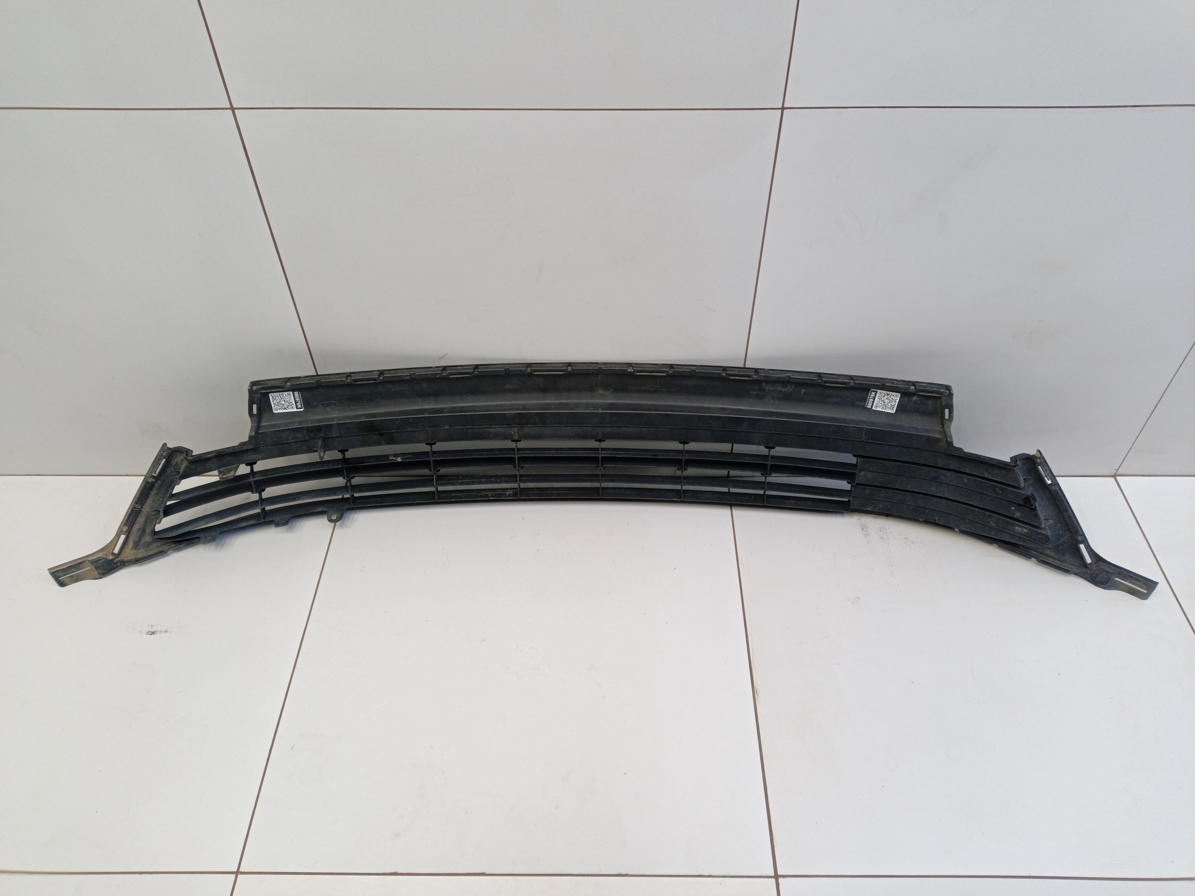 Решетка переднего бампера Toyota RAV4 CA40 Restail