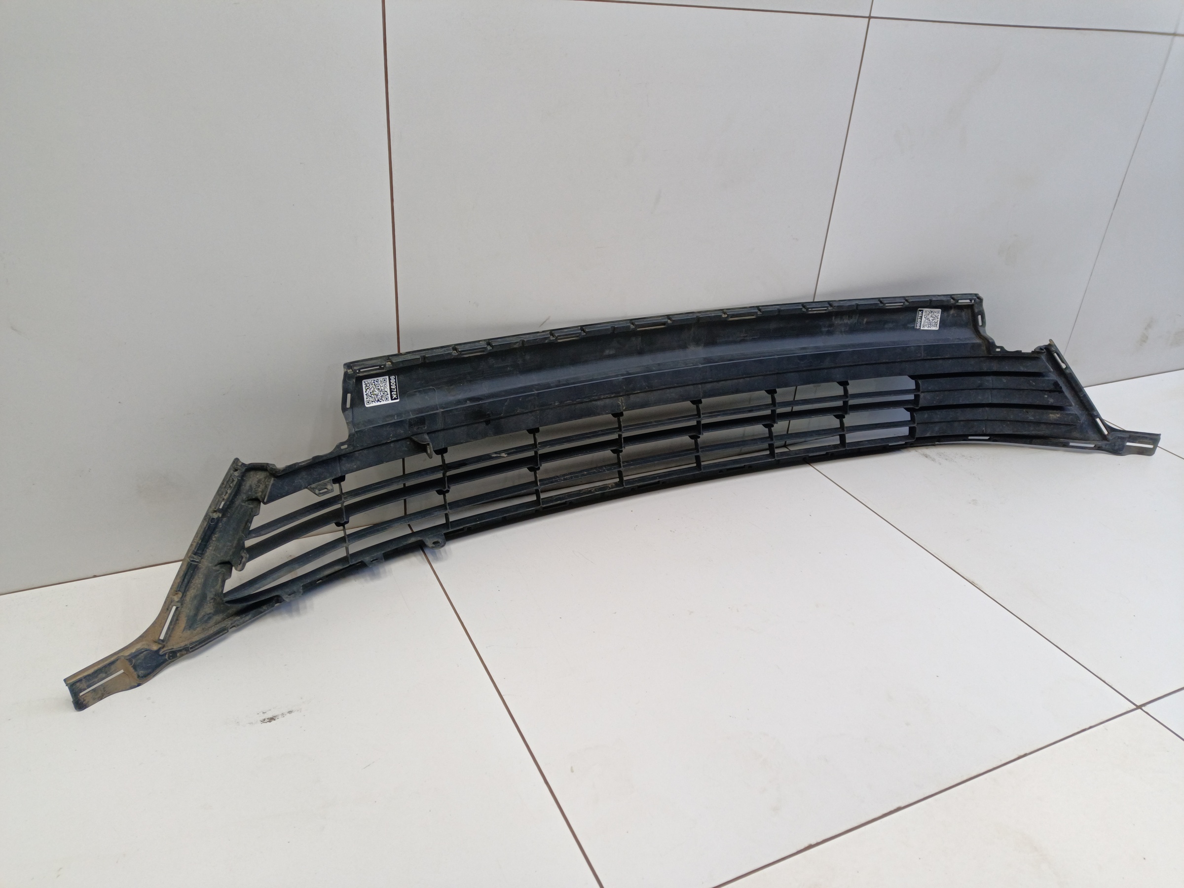 Решетка переднего бампера Toyota RAV4 CA40 Restail