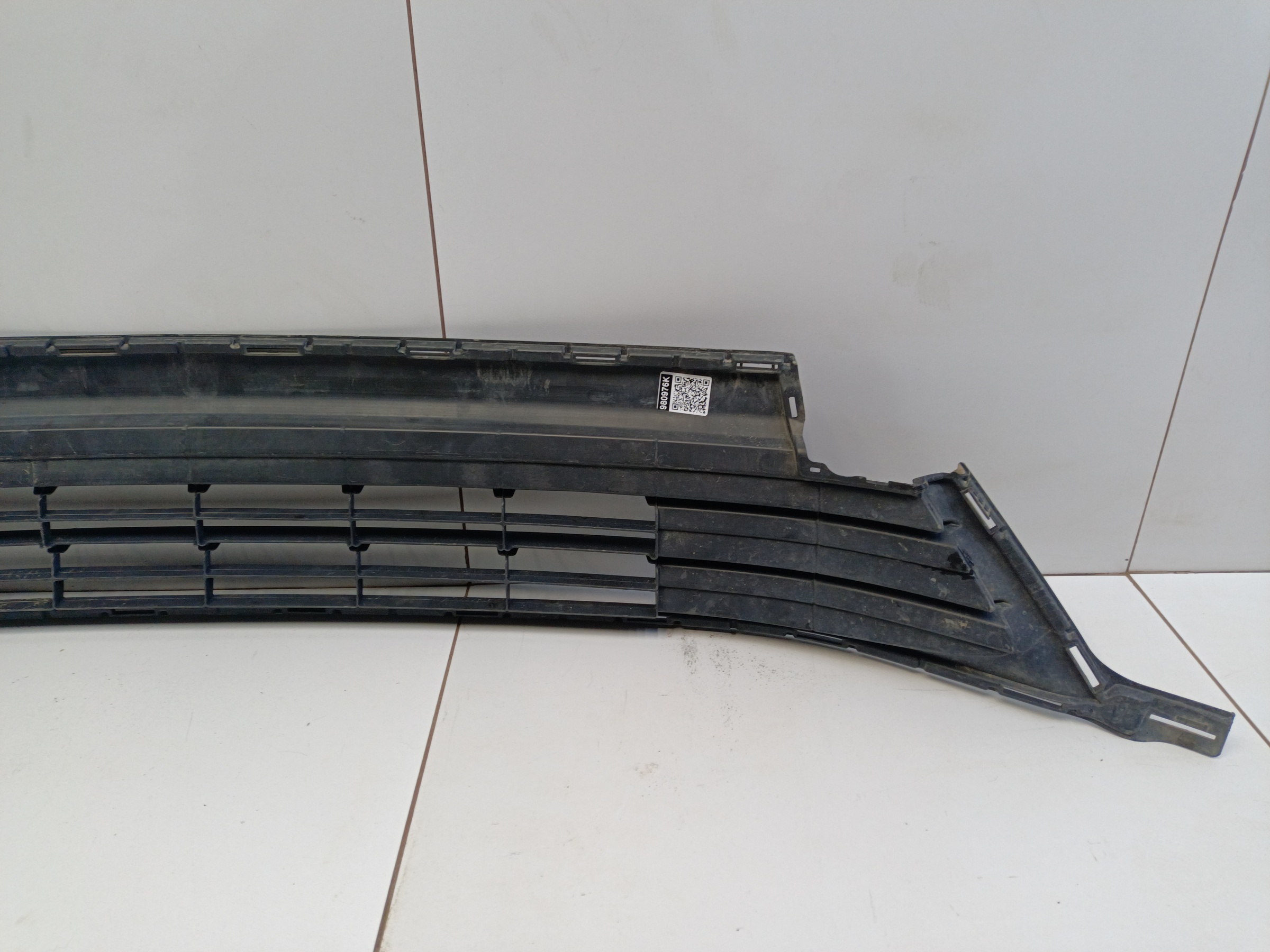 Решетка переднего бампера Toyota RAV4 CA40 Restail