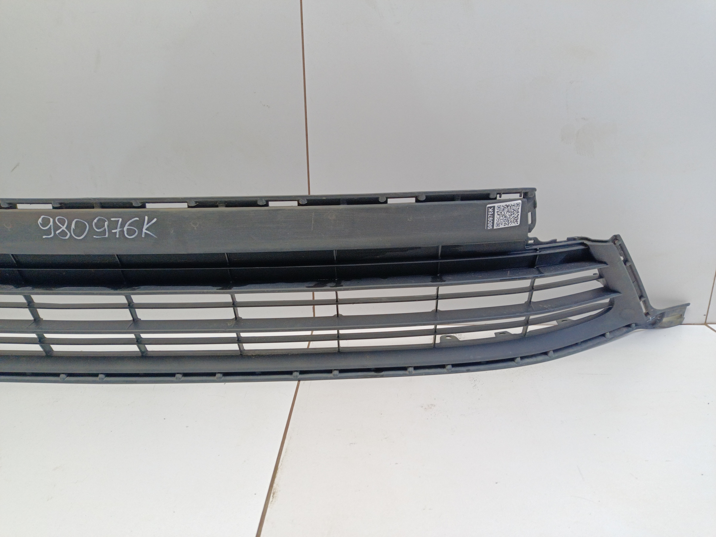 Решетка переднего бампера Toyota RAV4 CA40 Restail