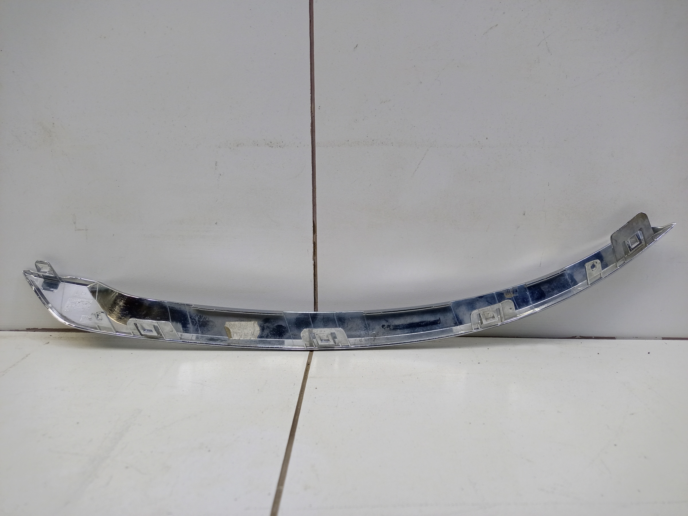 Накладка хром заднего бампера левая Volvo XC90 2