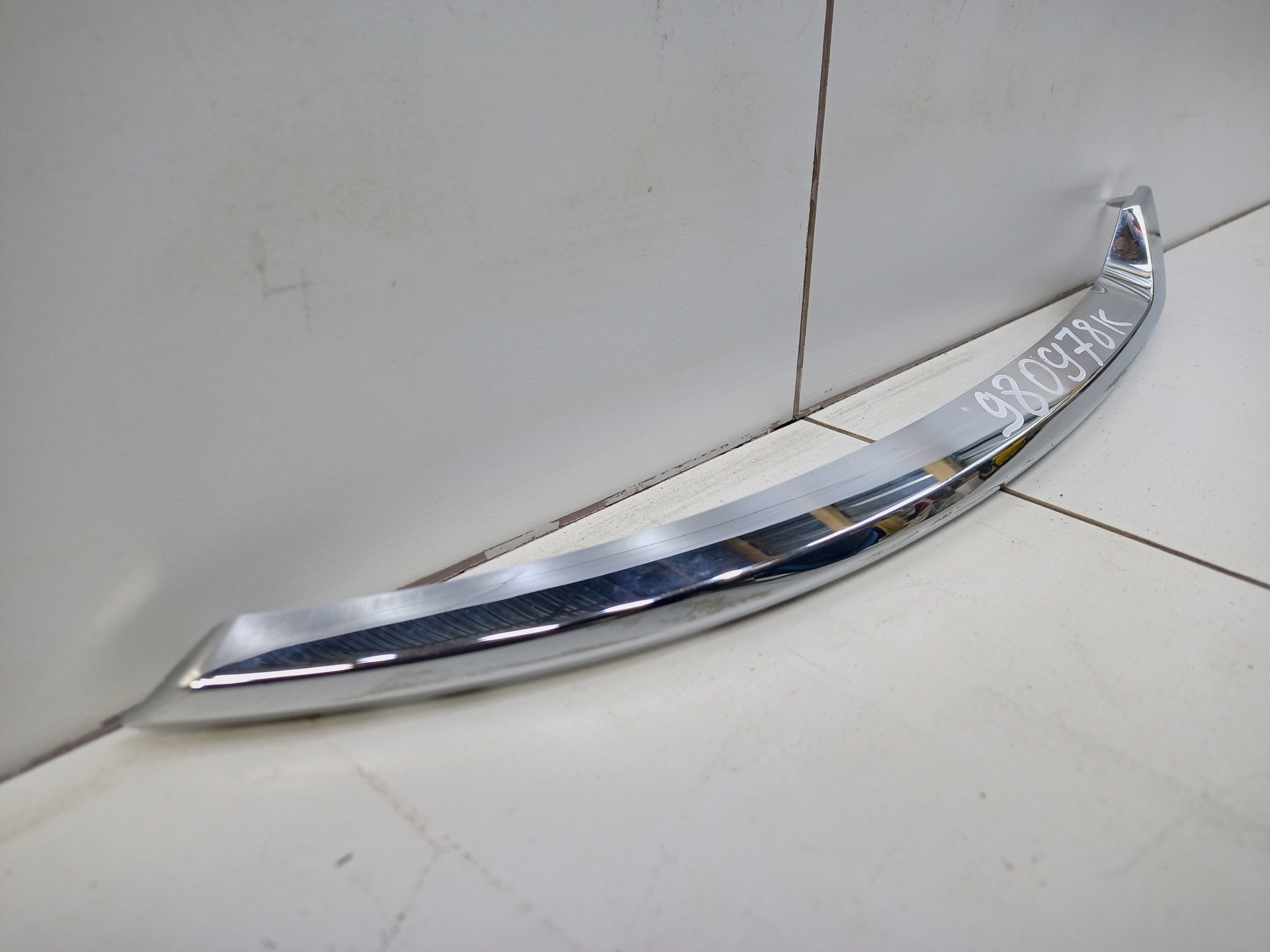 Накладка хром заднего бампера левая Volvo XC90 2