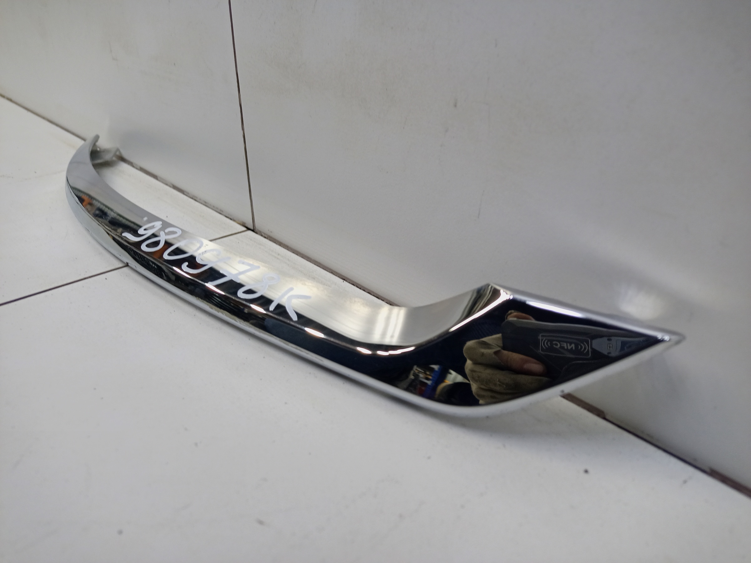 Накладка хром заднего бампера левая Volvo XC90 2