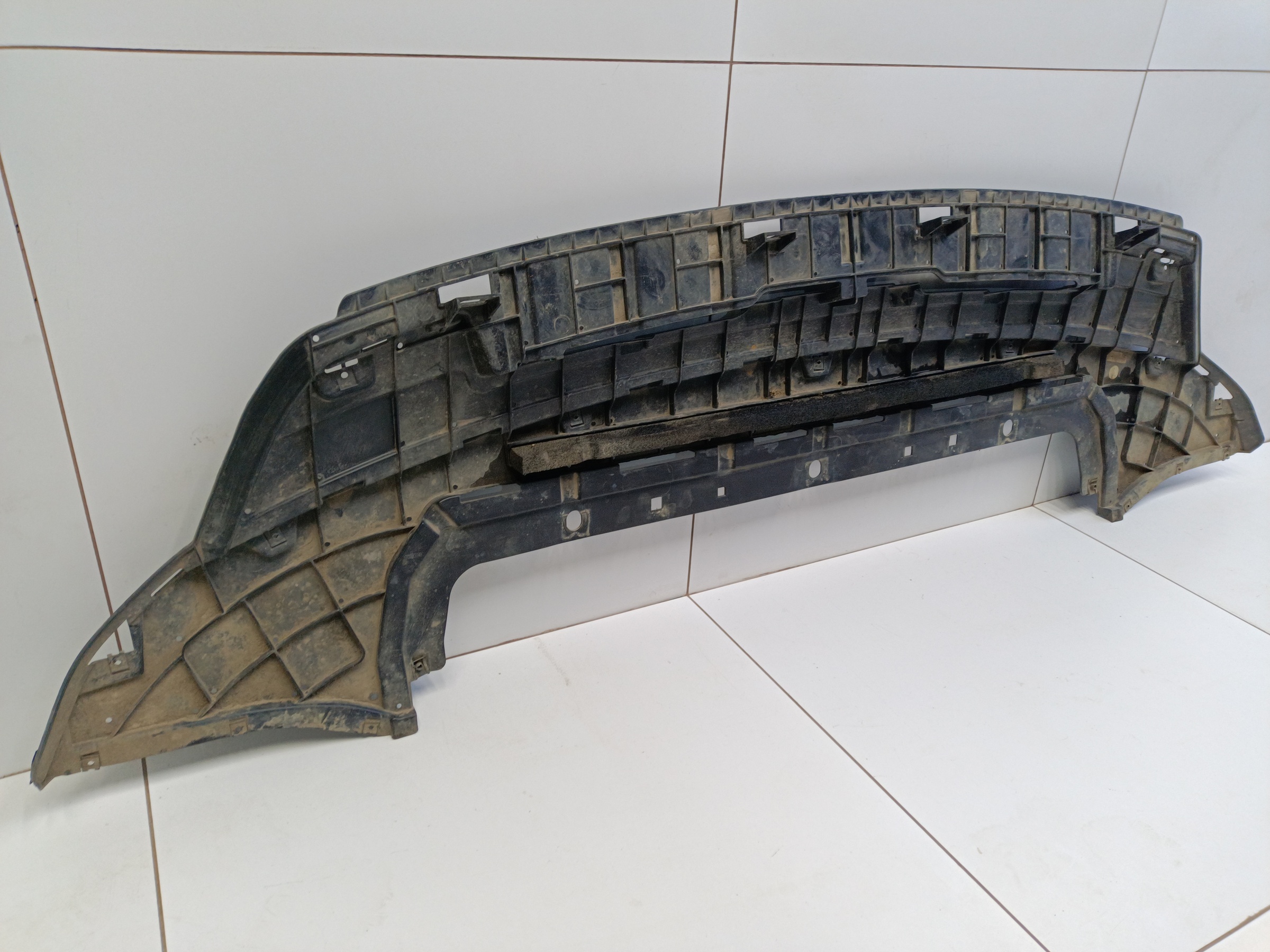 Пыльник переднего бампера Geely Atlas 2