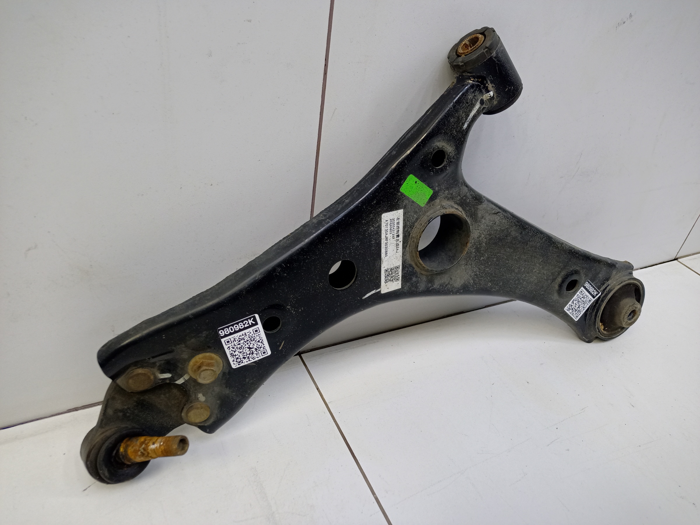 Рычаг передней подвески левый Jetour T2