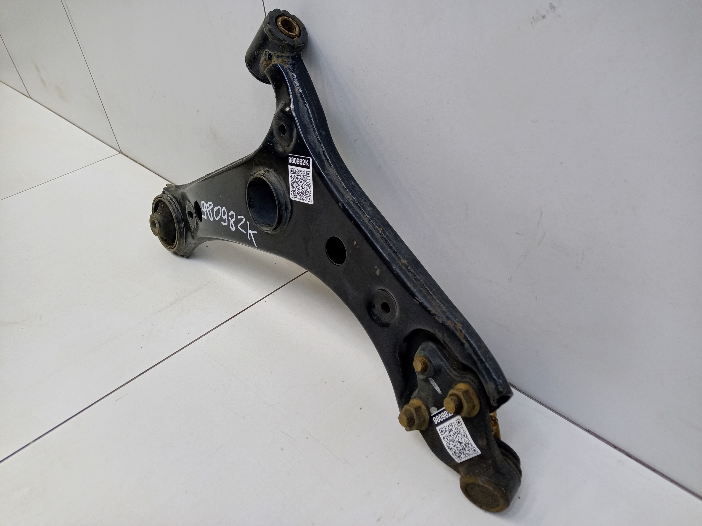 Рычаг передней подвески левый Jetour T2