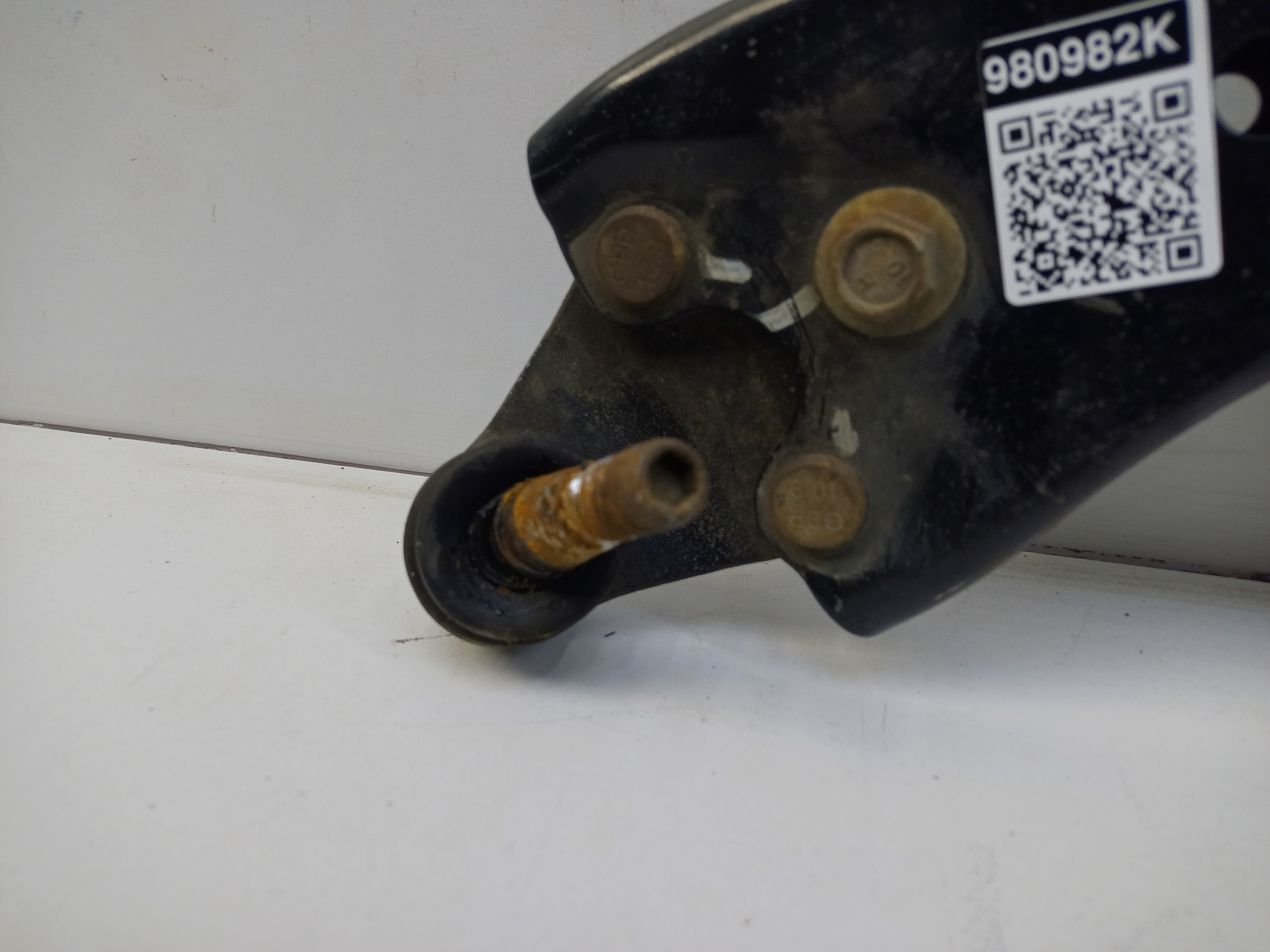 Рычаг передней подвески левый Jetour T2