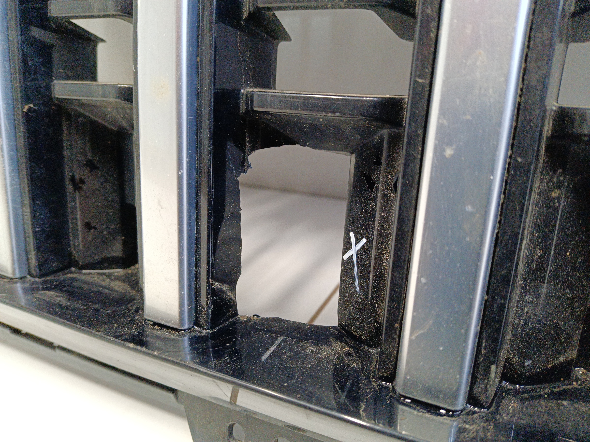 Решетка радиатора Jaecoo J8