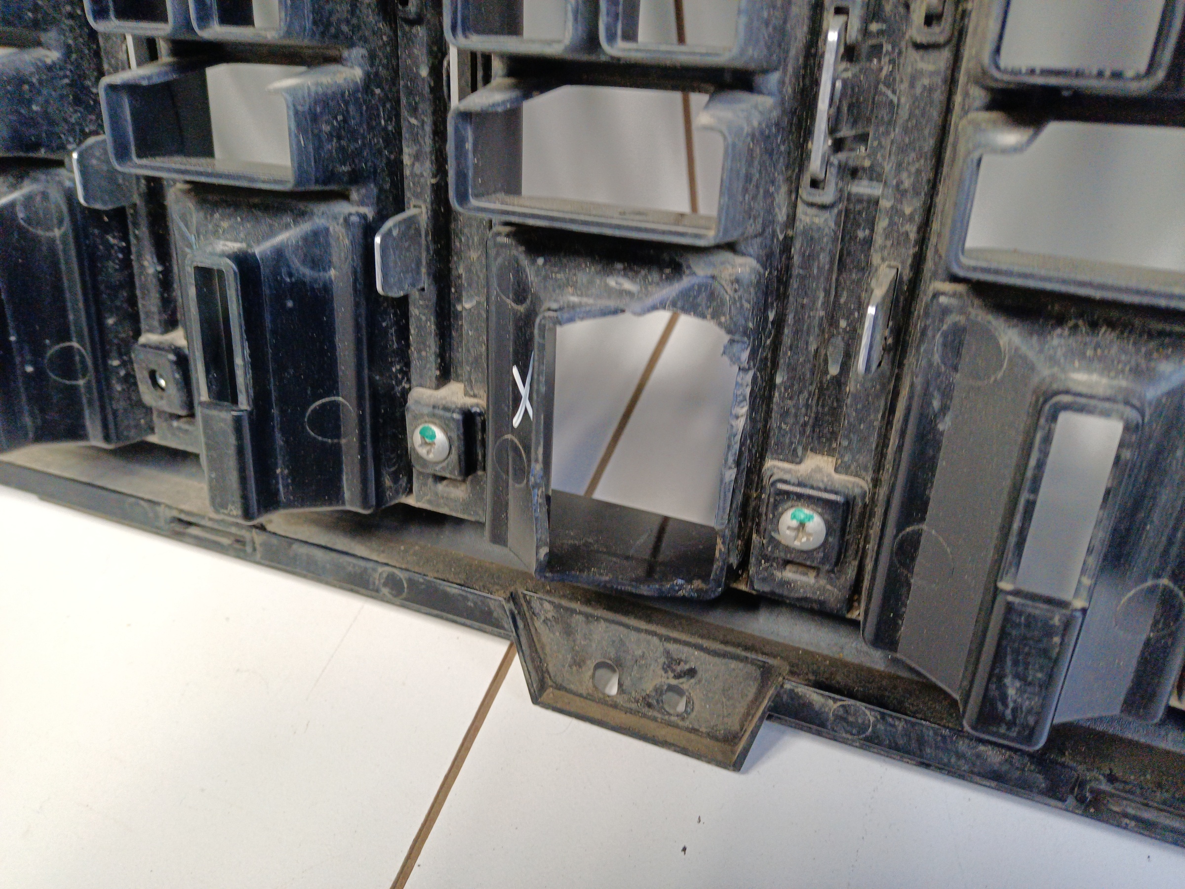 Решетка радиатора Jaecoo J8