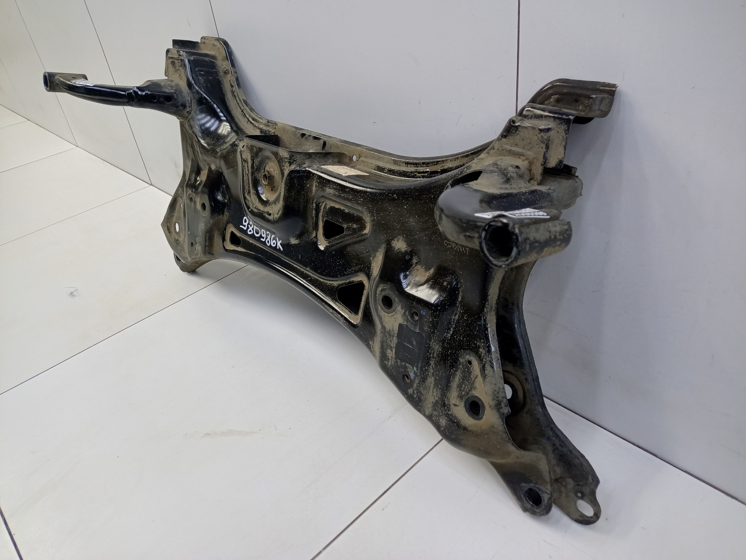 Подрамник передний Geely Coolray