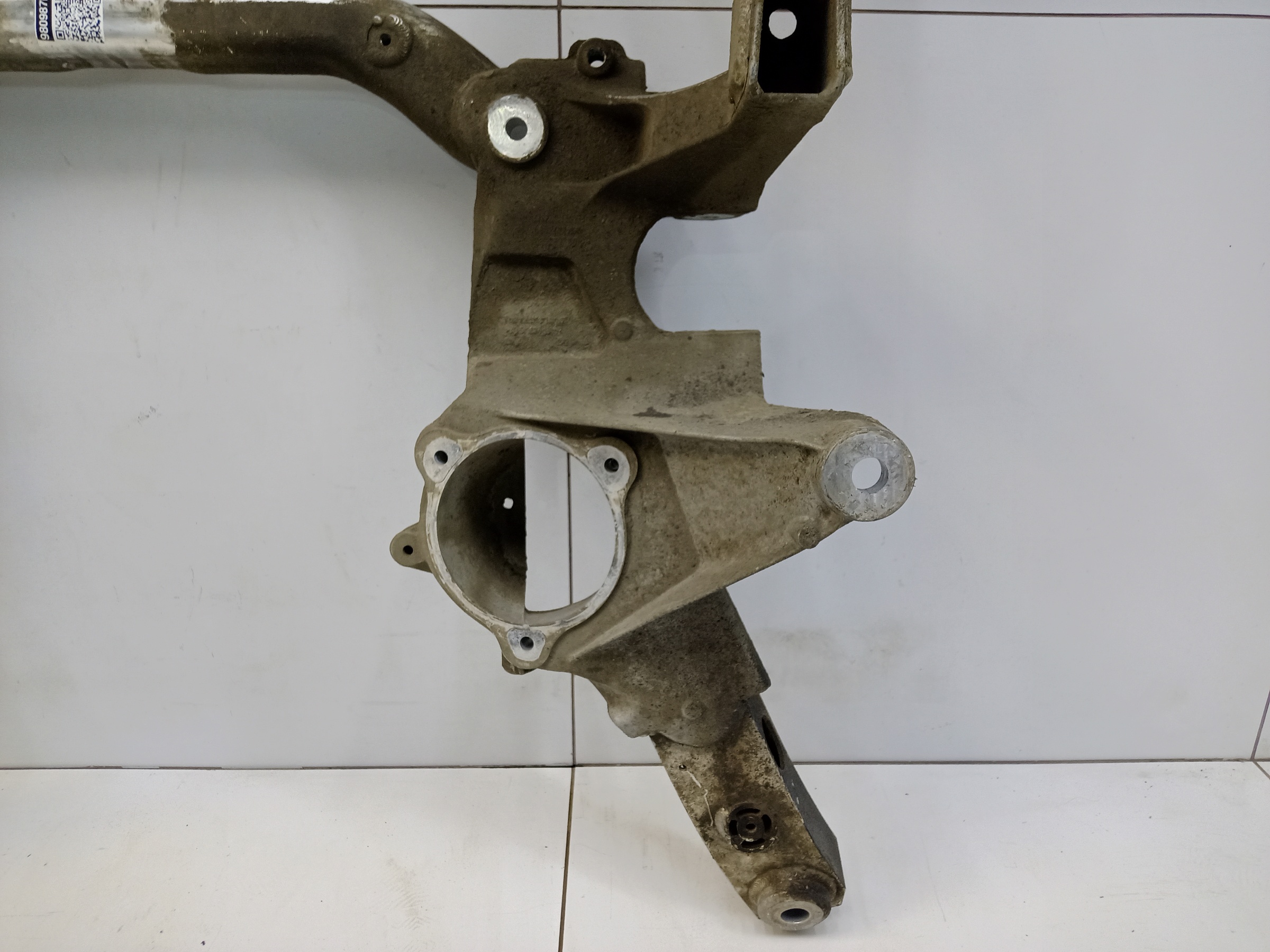 Подрамник передний BMW 5er G30 4WD