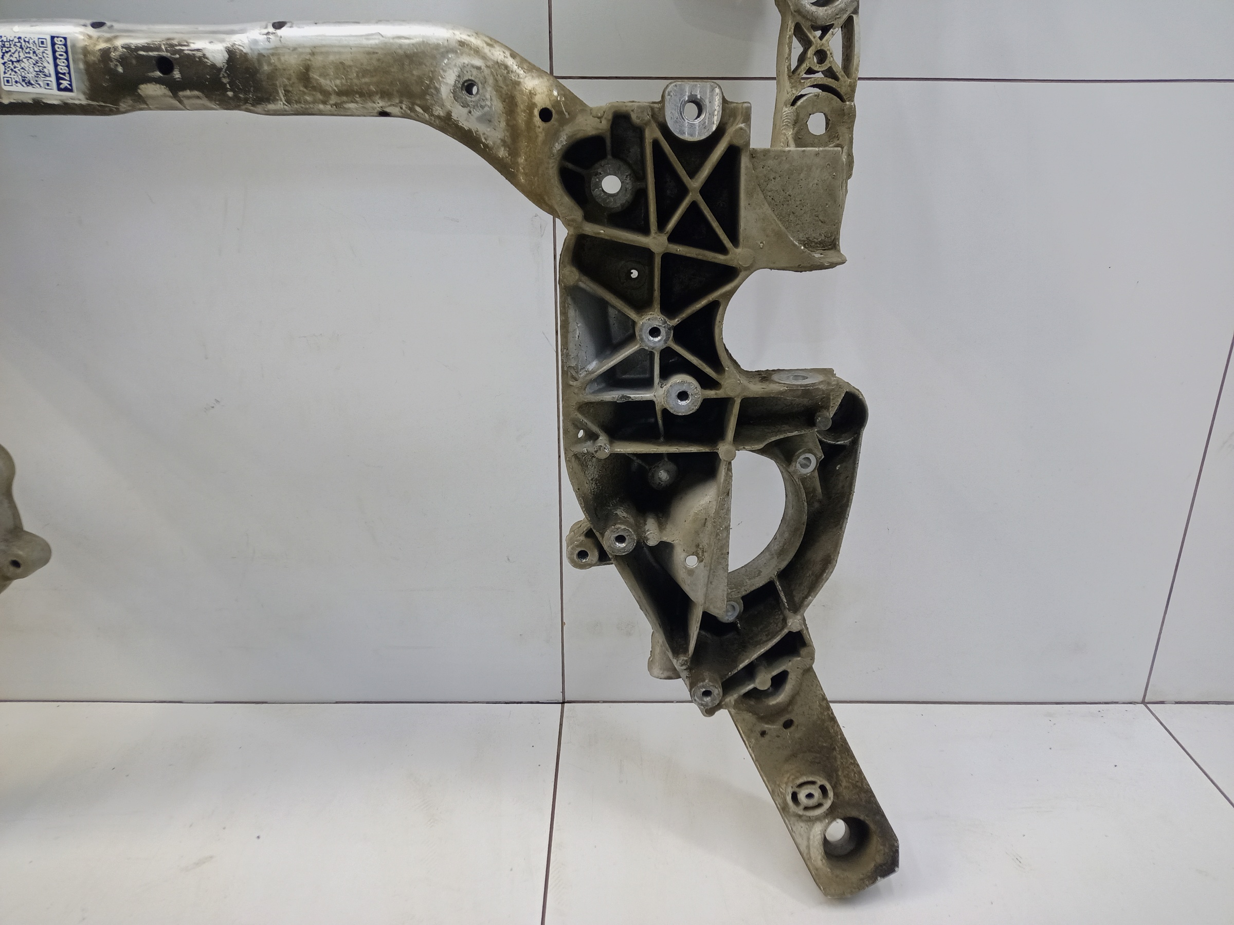 Подрамник передний BMW 5er G30 4WD