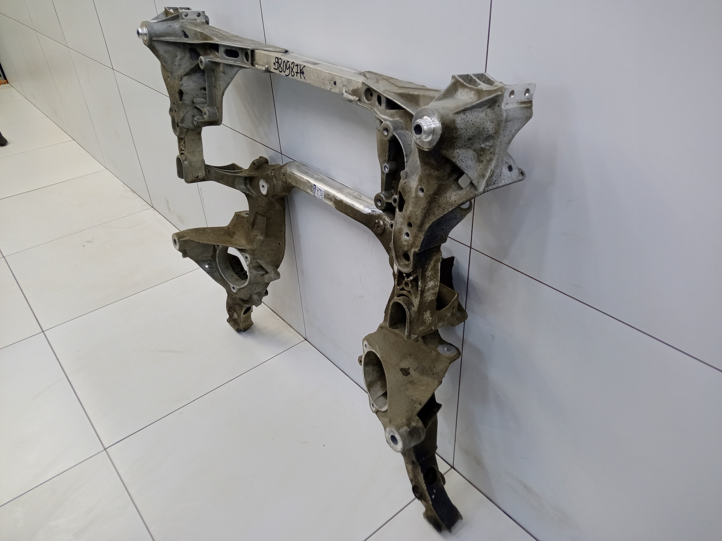 Подрамник передний BMW 5er G30 4WD