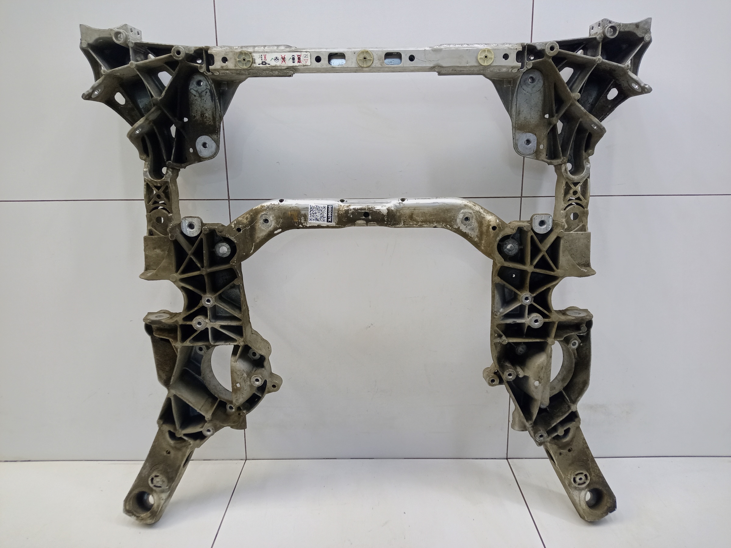 Подрамник передний BMW 5er G30 4WD