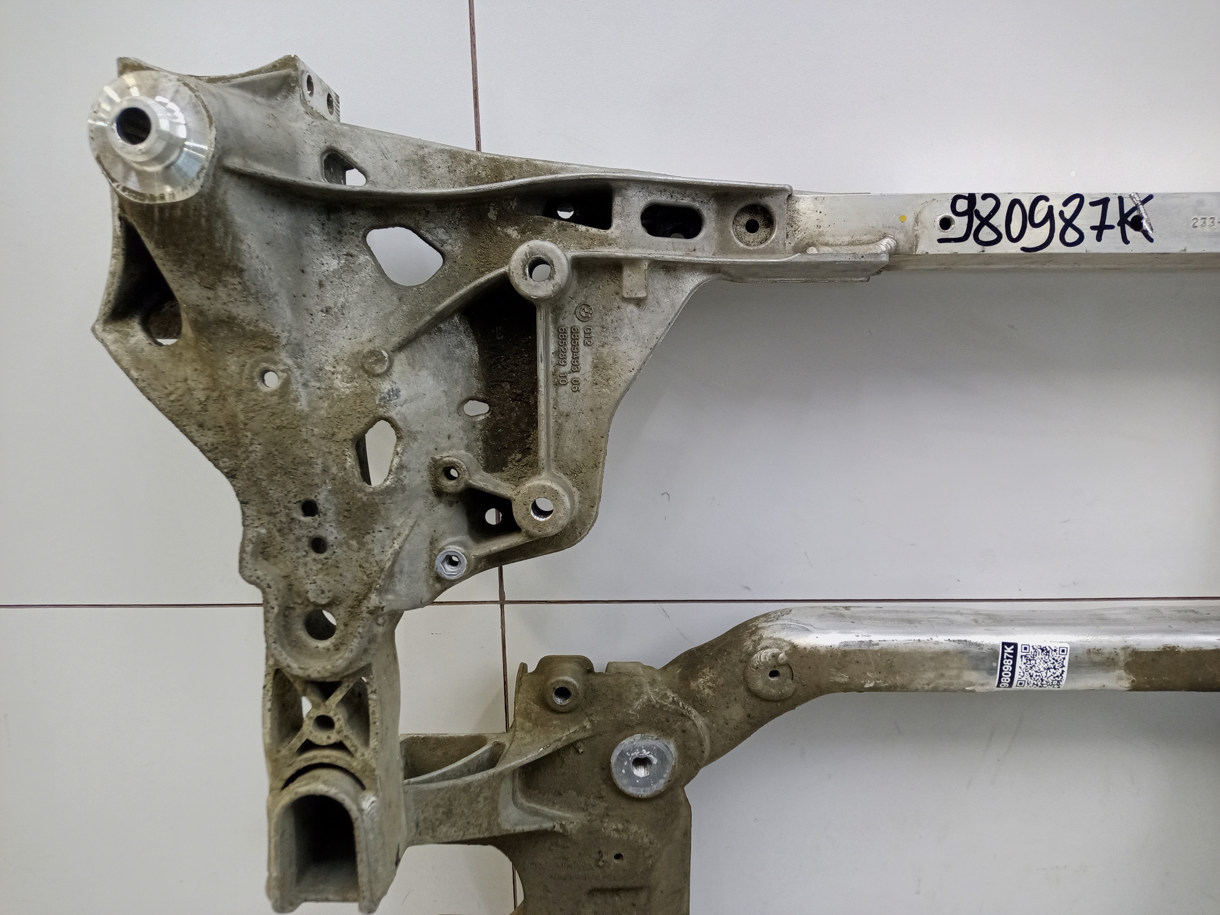 Подрамник передний BMW 5er G30 4WD