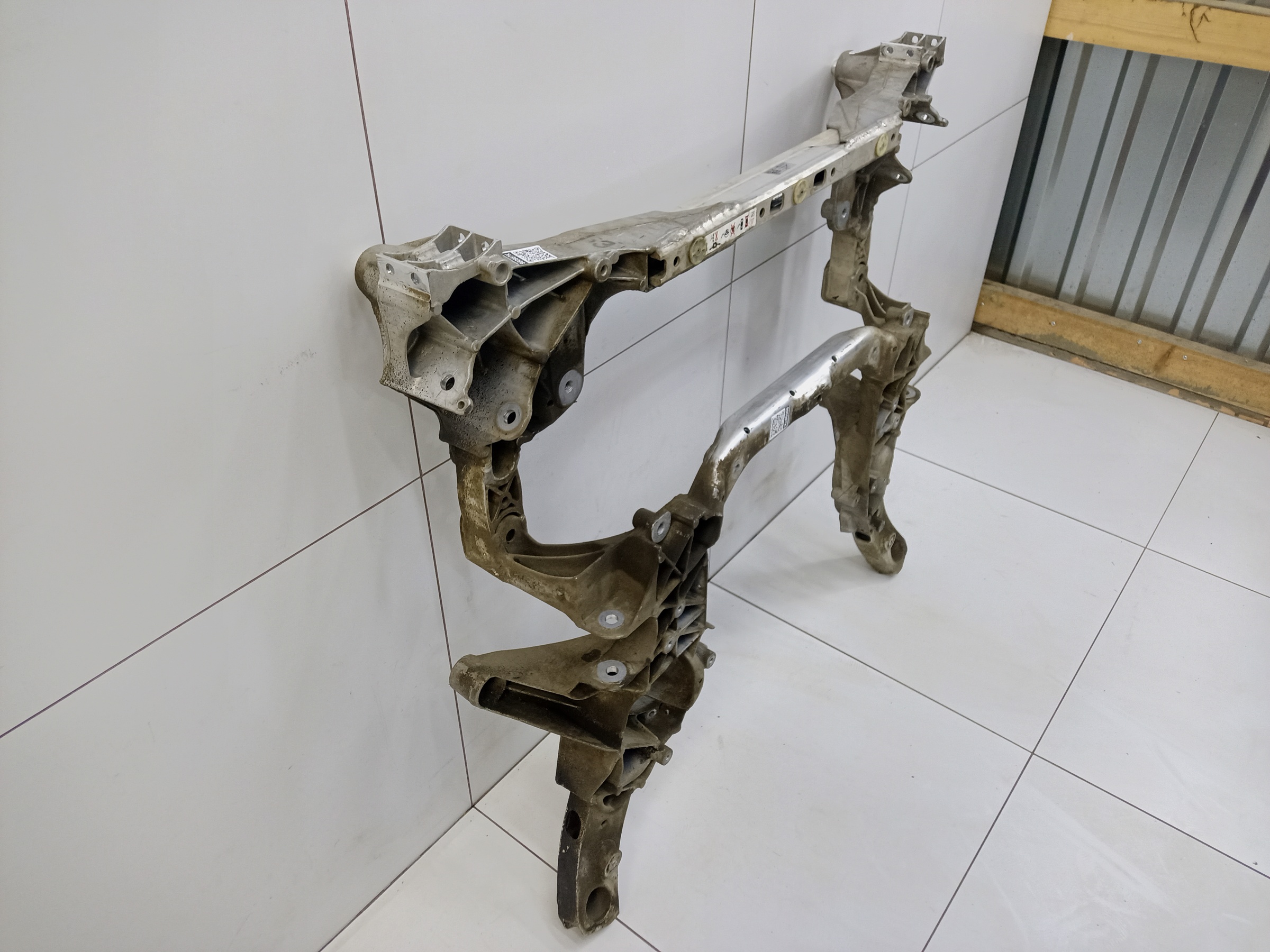 Подрамник передний BMW 5er G30 4WD